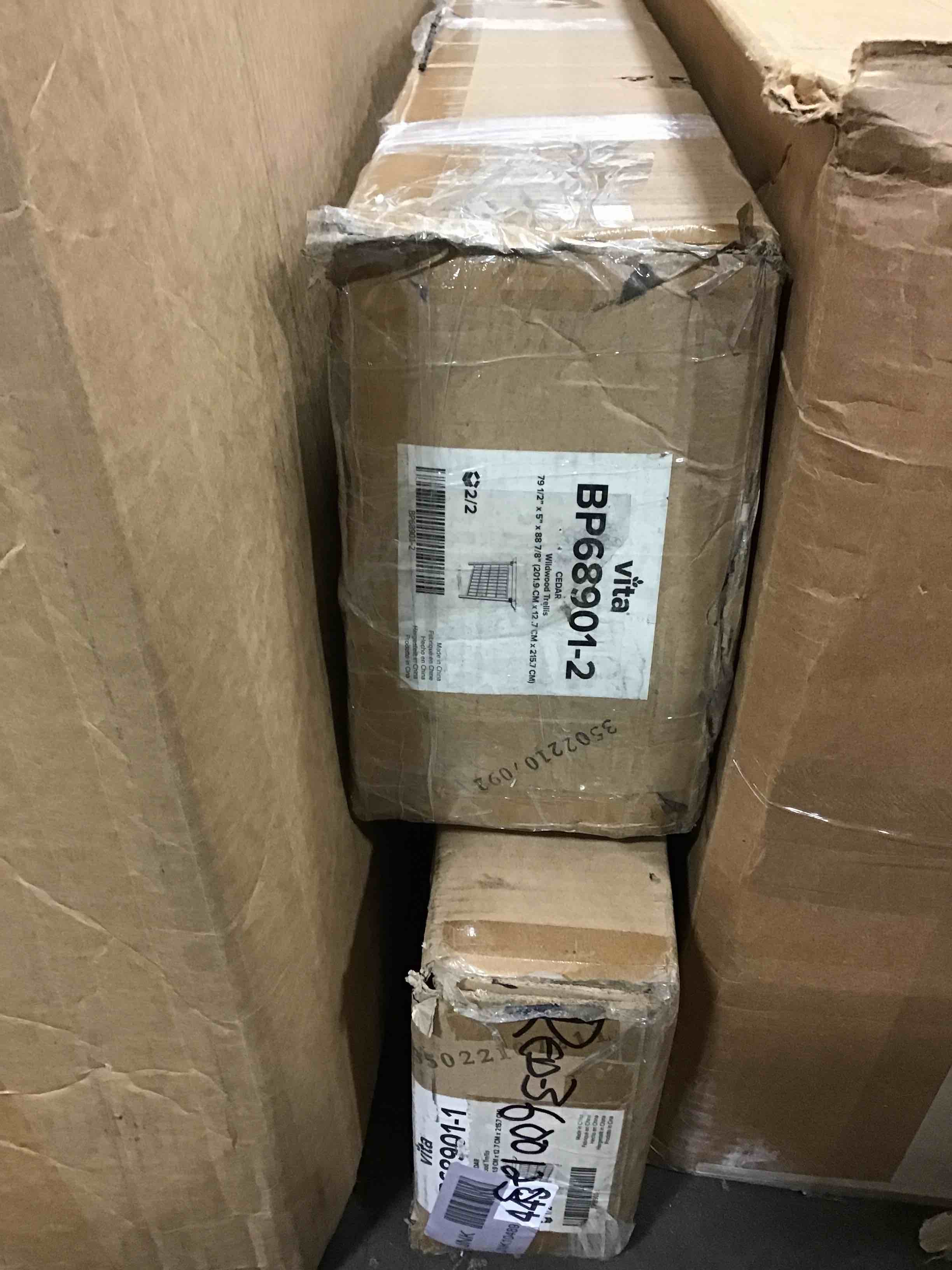 https://s3.amazonaws.com/lotting-images-prod/bidfta/RED3600123_1692889420579.jpeg