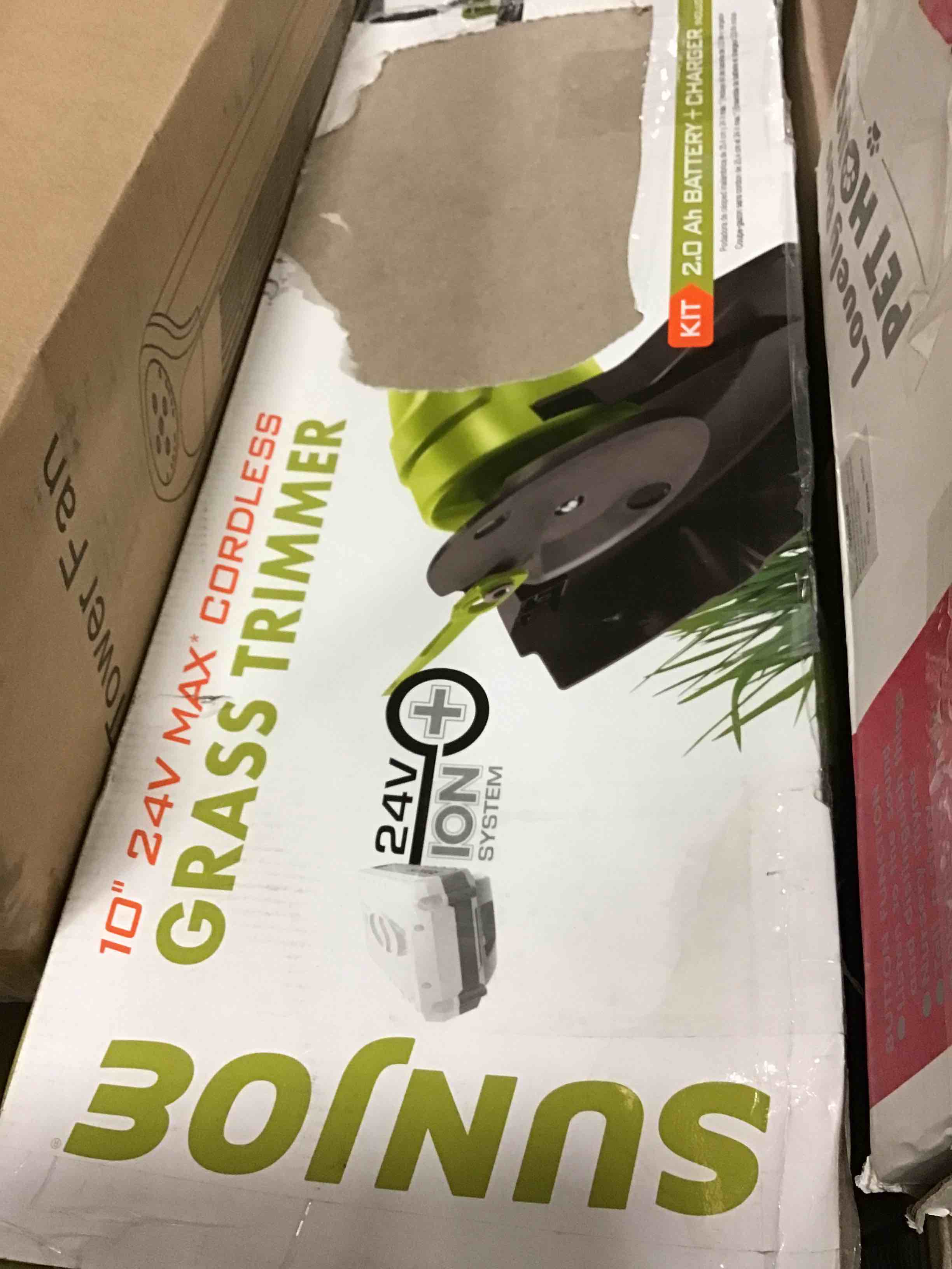 https://s3.amazonaws.com/lotting-images-prod/bidfta/RED3605644_1694704283369.jpeg