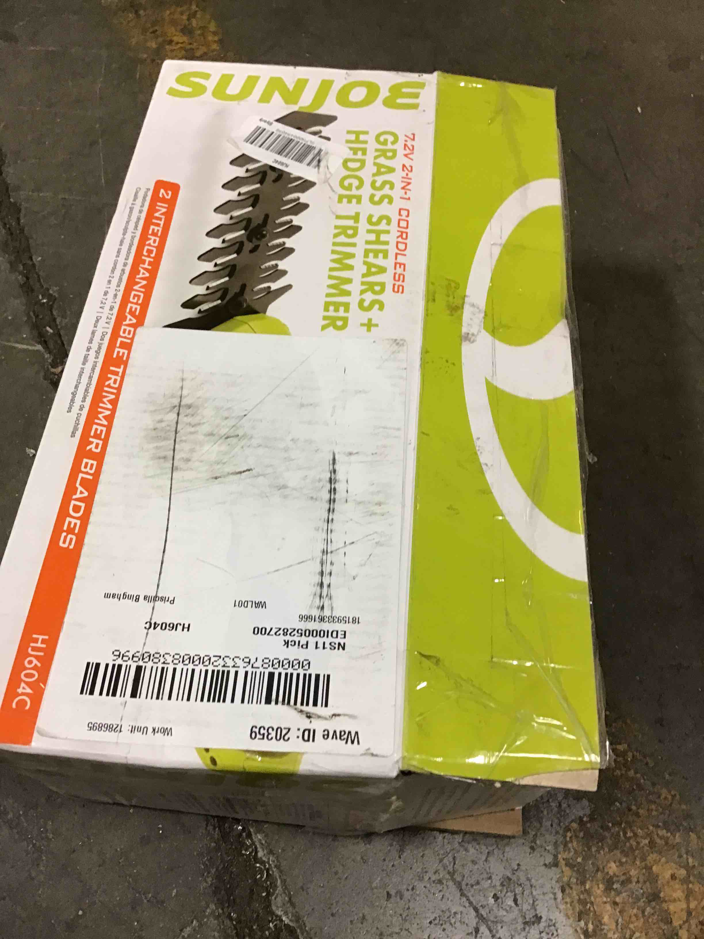 https://s3.amazonaws.com/lotting-images-prod/bidfta/RED3665918_1688593826631.jpeg