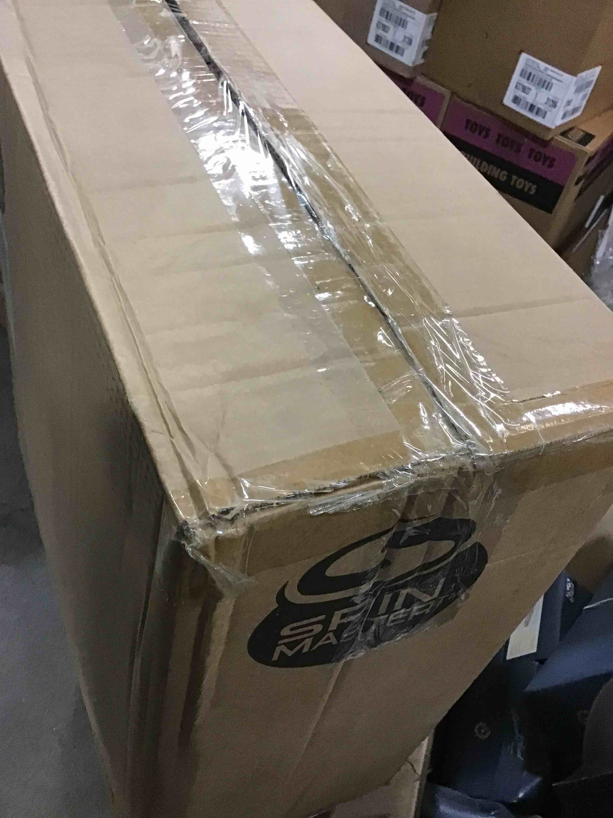 https://s3.amazonaws.com/lotting-images-prod/bidfta/RED3666916_1686688505283.jpeg