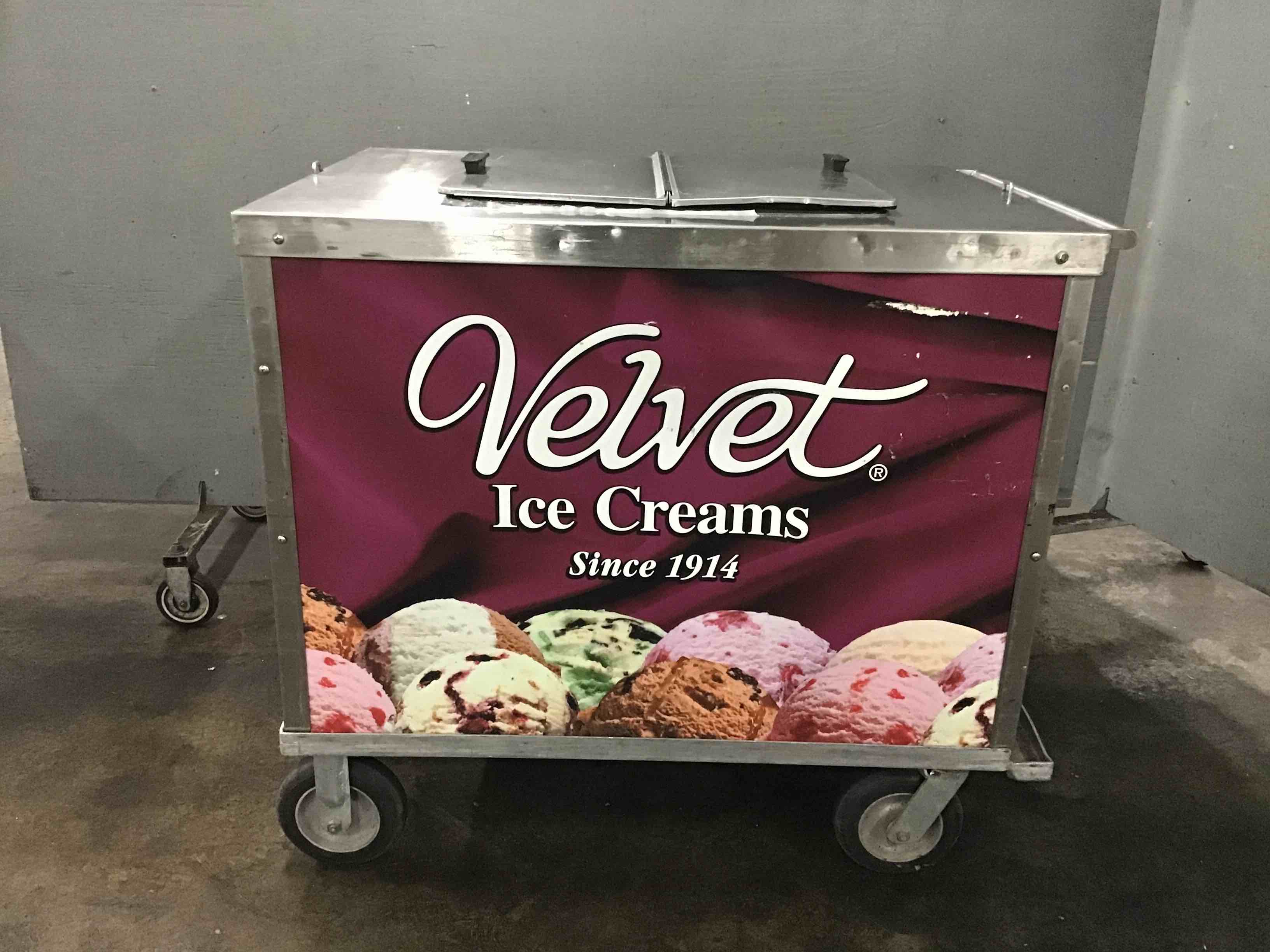 Stainless Steel 44 Inch Ice Cream Freezer Cart 