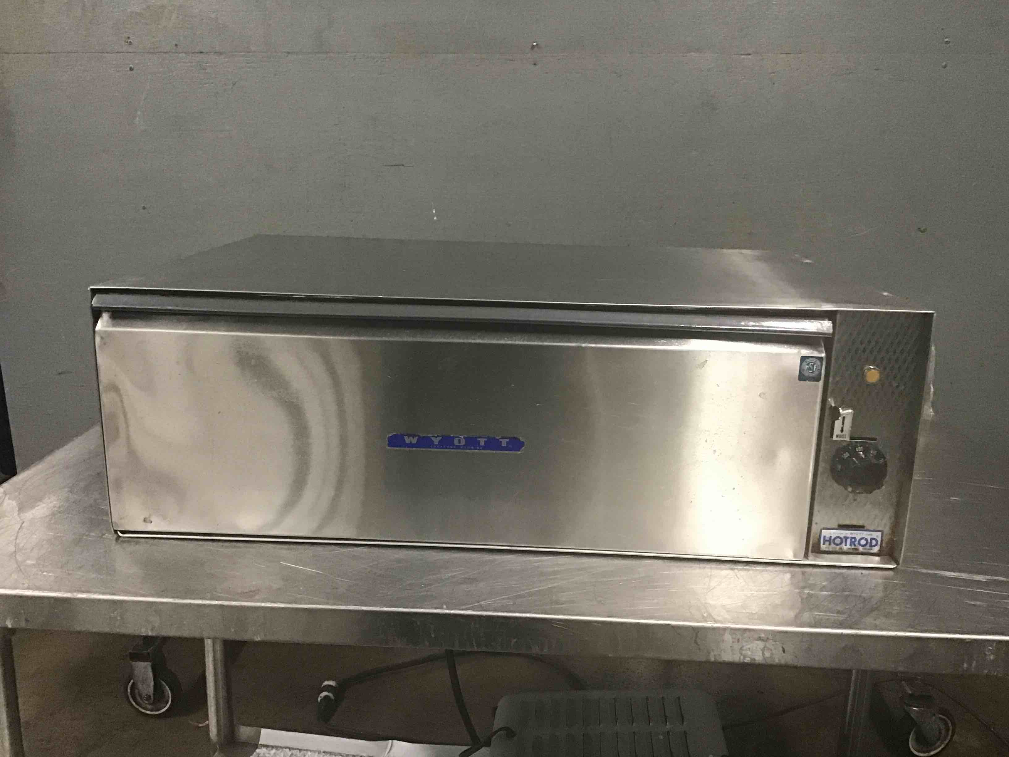 Wyott Stainless Steel 30.5 Inch Single Drawer Bun Warmer