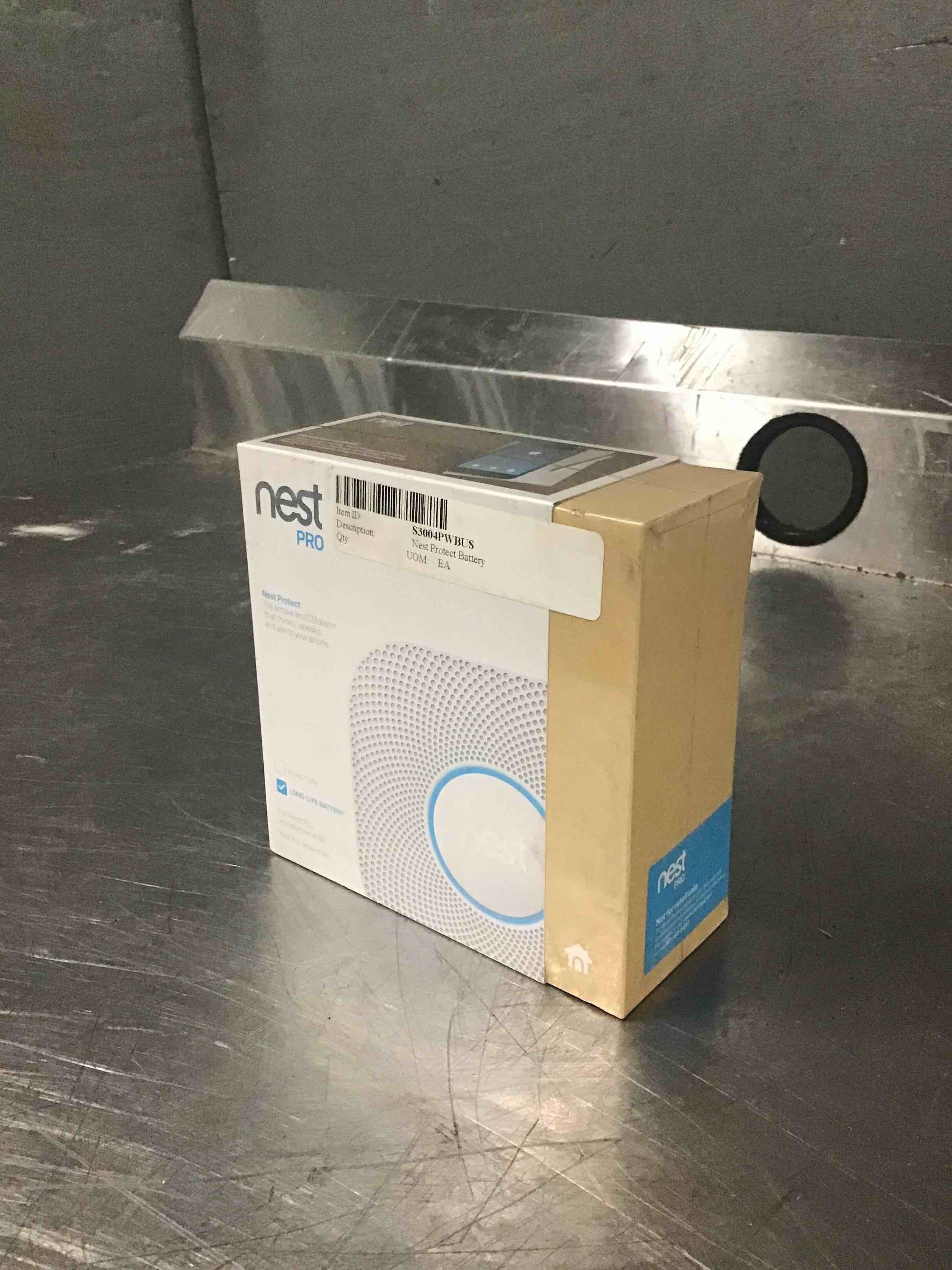 https://s3.amazonaws.com/lotting-images-prod/bidfta/RED3668810_1720619459568.jpeg
