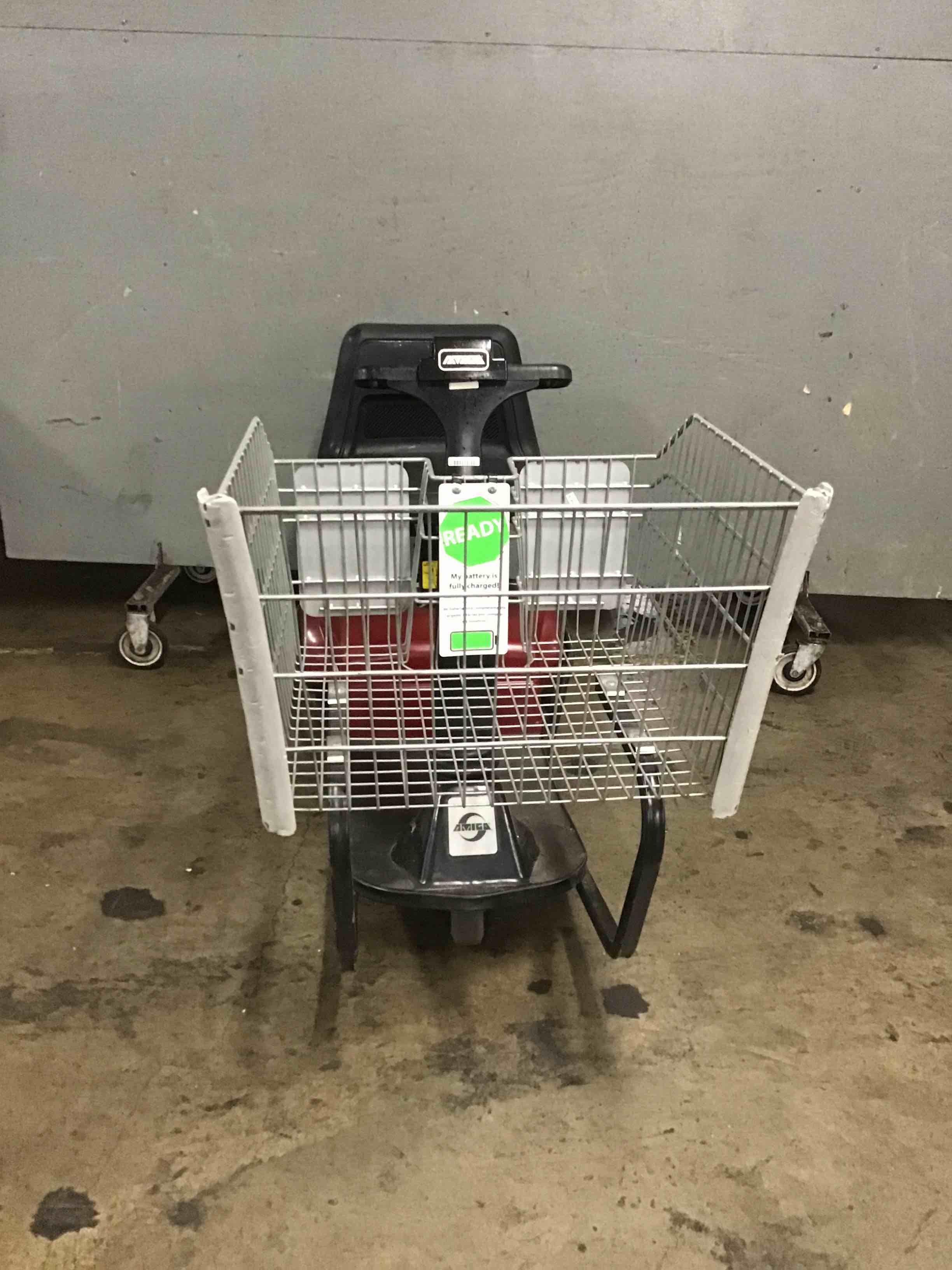 https://s3.amazonaws.com/lotting-images-prod/bidfta/RED3669067_1721765093362.jpeg
