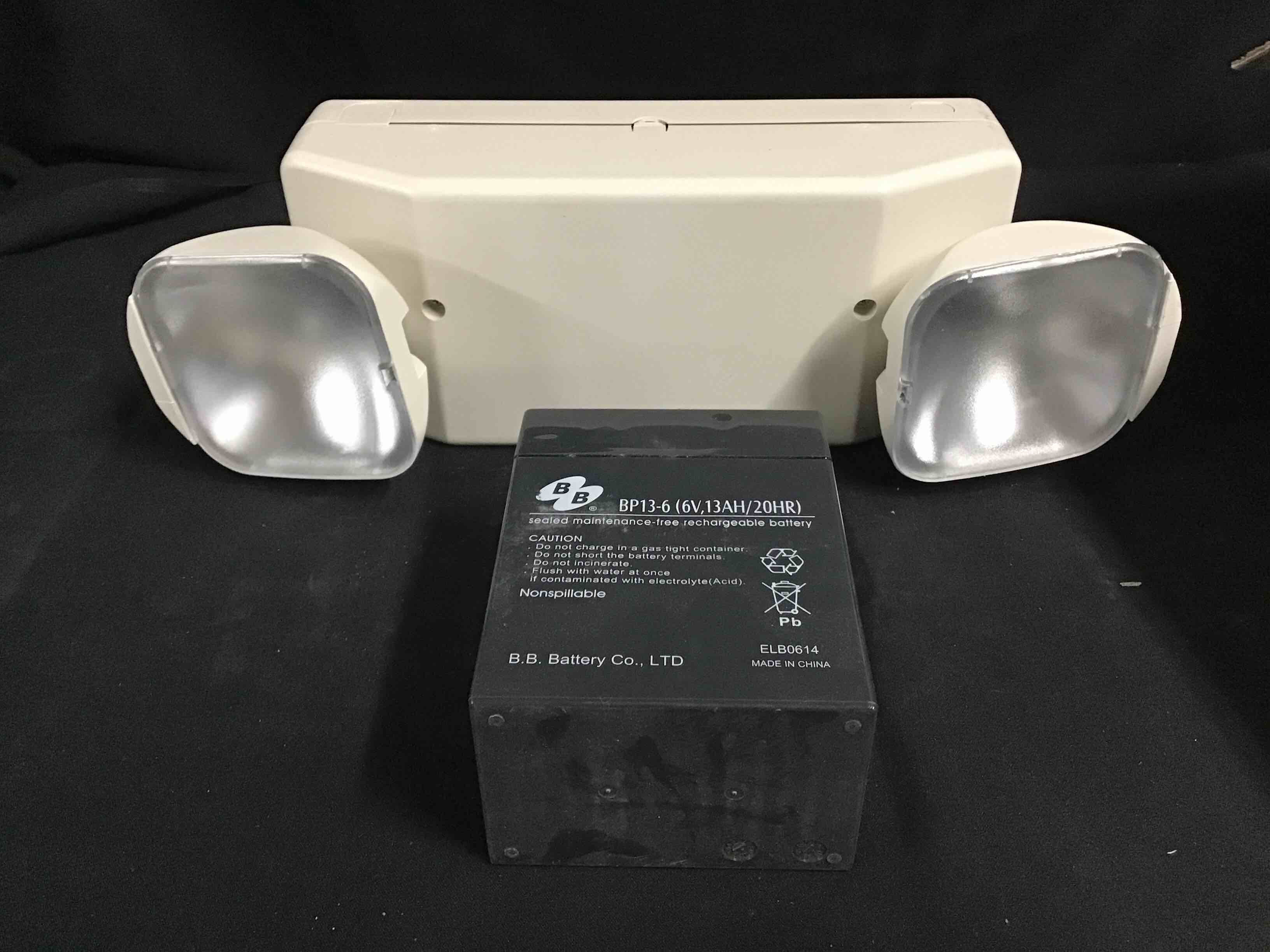 Lithonia Lighting Quantum White 6 Volt, 24 Watt Emergency Unit