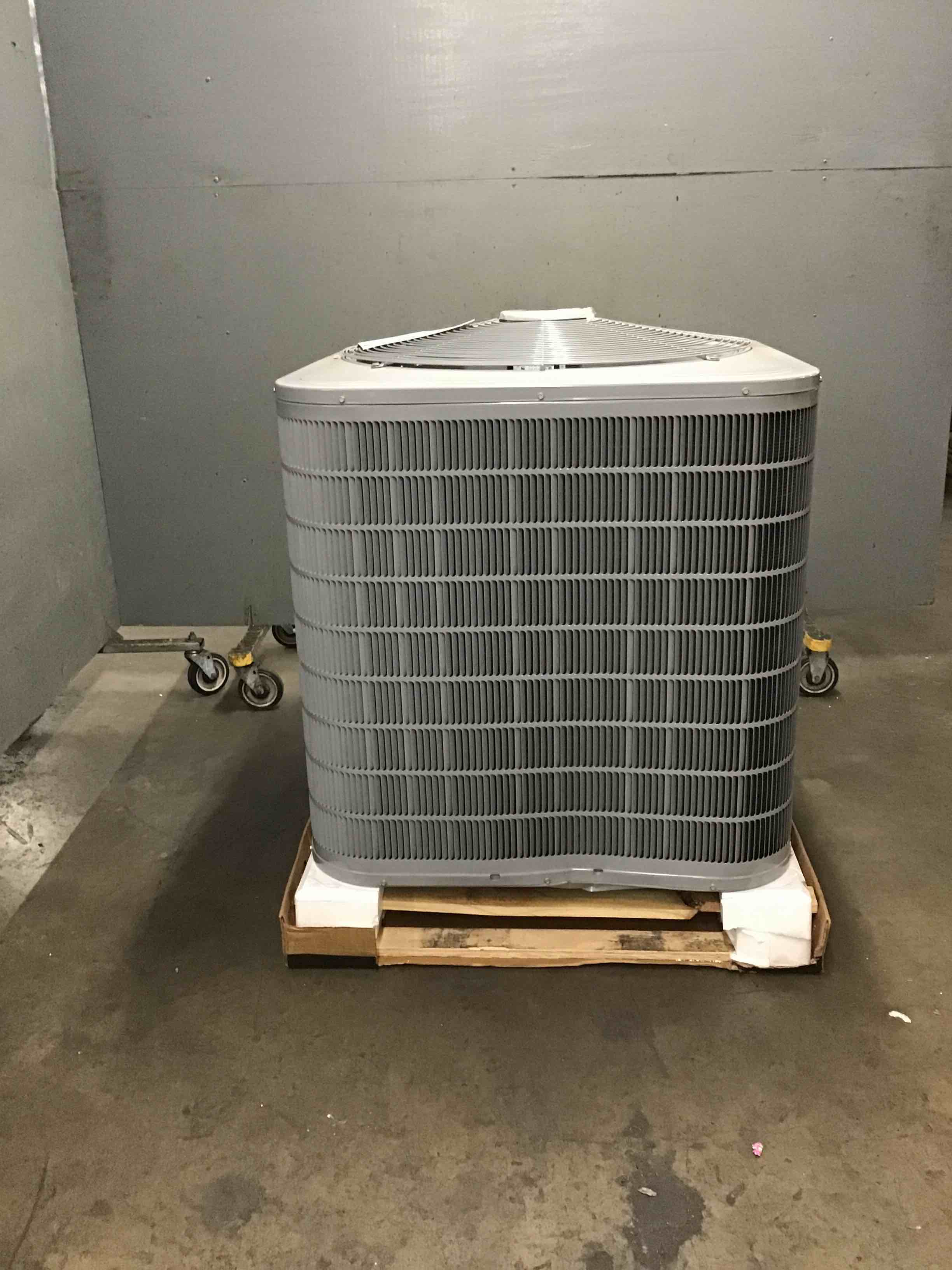 Carrier Performance 3.5 Ton 16 Seer Residential Air Conditioner Condensing Unit