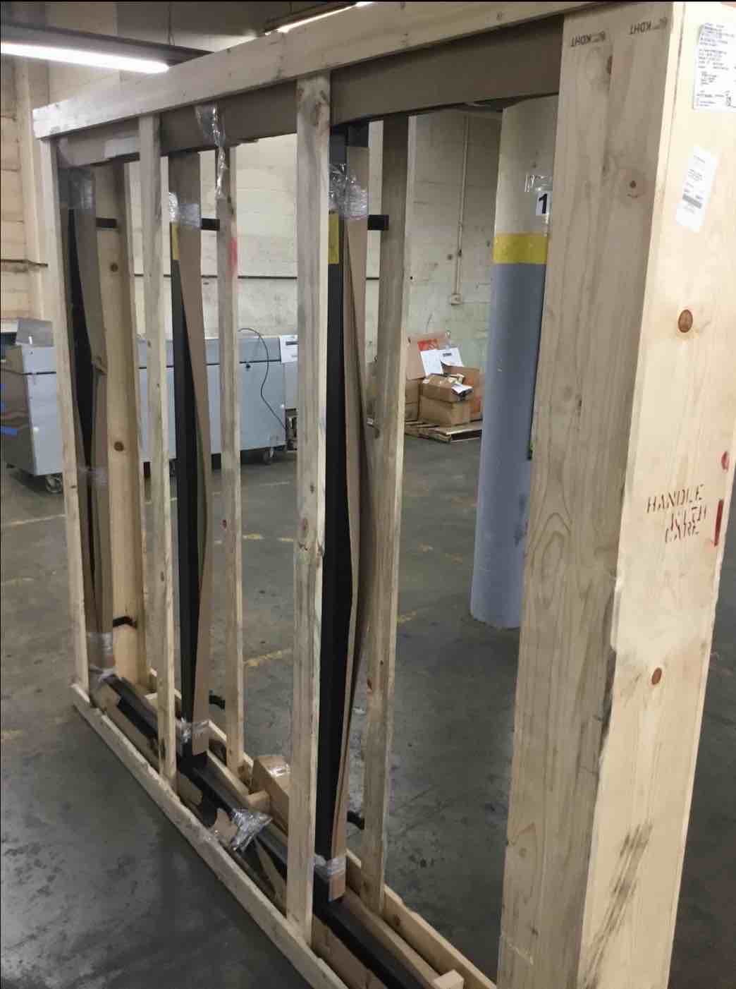 https://s3.amazonaws.com/lotting-images-prod/bidfta/RED3673901_1729533332934.jpeg