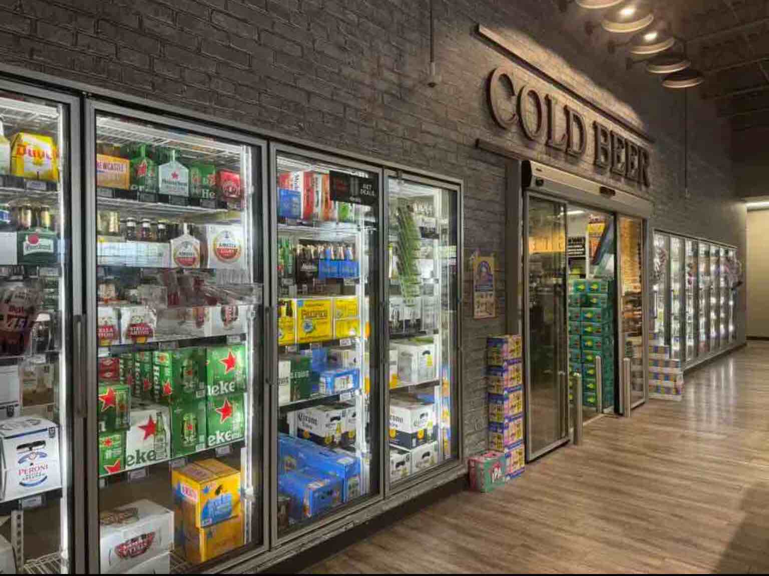 https://s3.amazonaws.com/lotting-images-prod/bidfta/RED3673901_1729533334364.jpeg