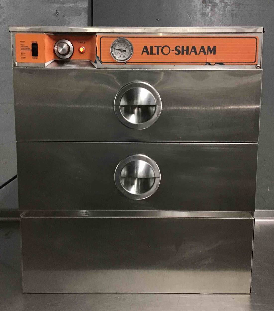Alto-Shaam 24.5 Inch Stainless Steel 2-Drawer Food Warmer