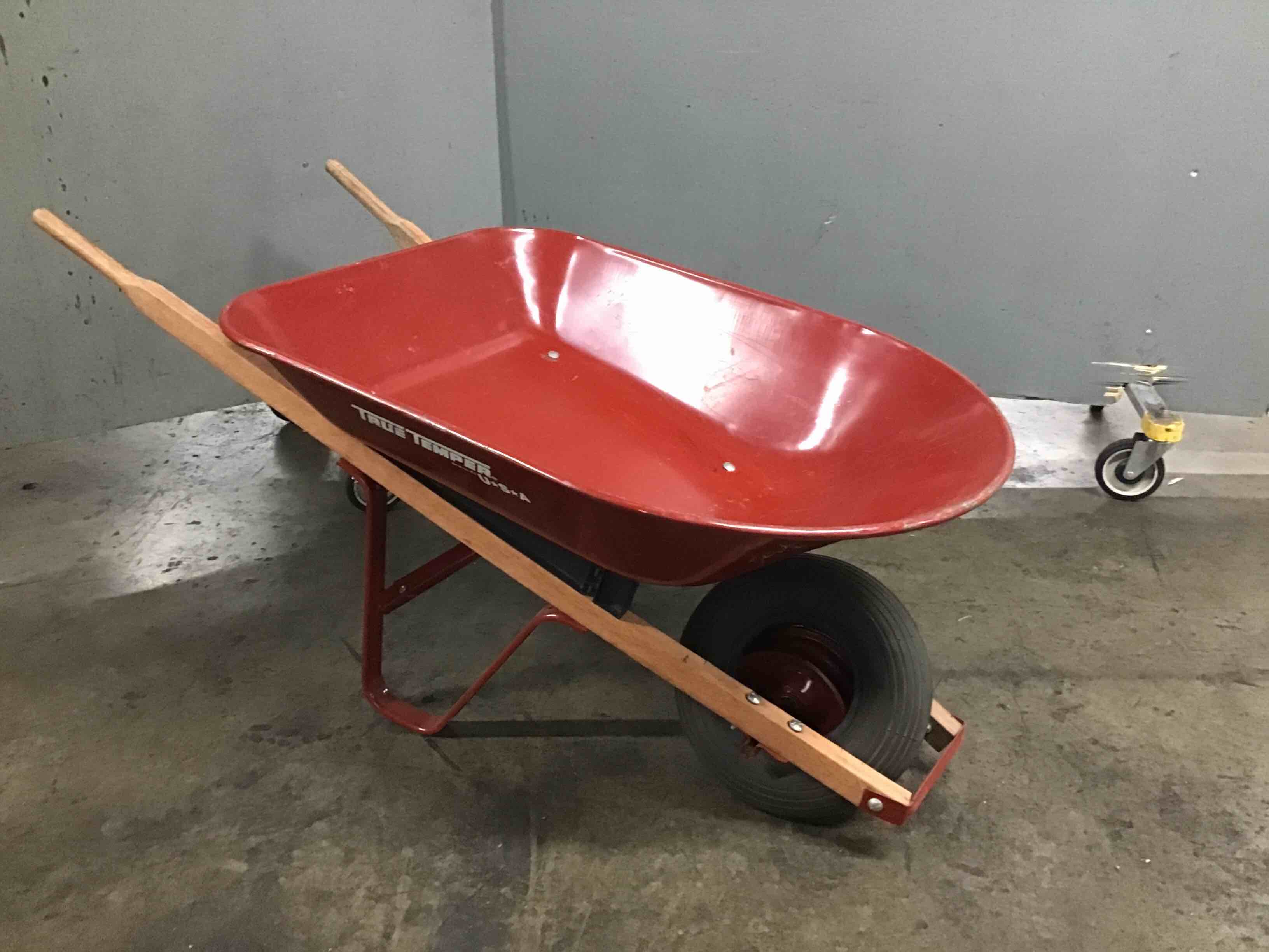 True Temper Steel Wheelbarrow