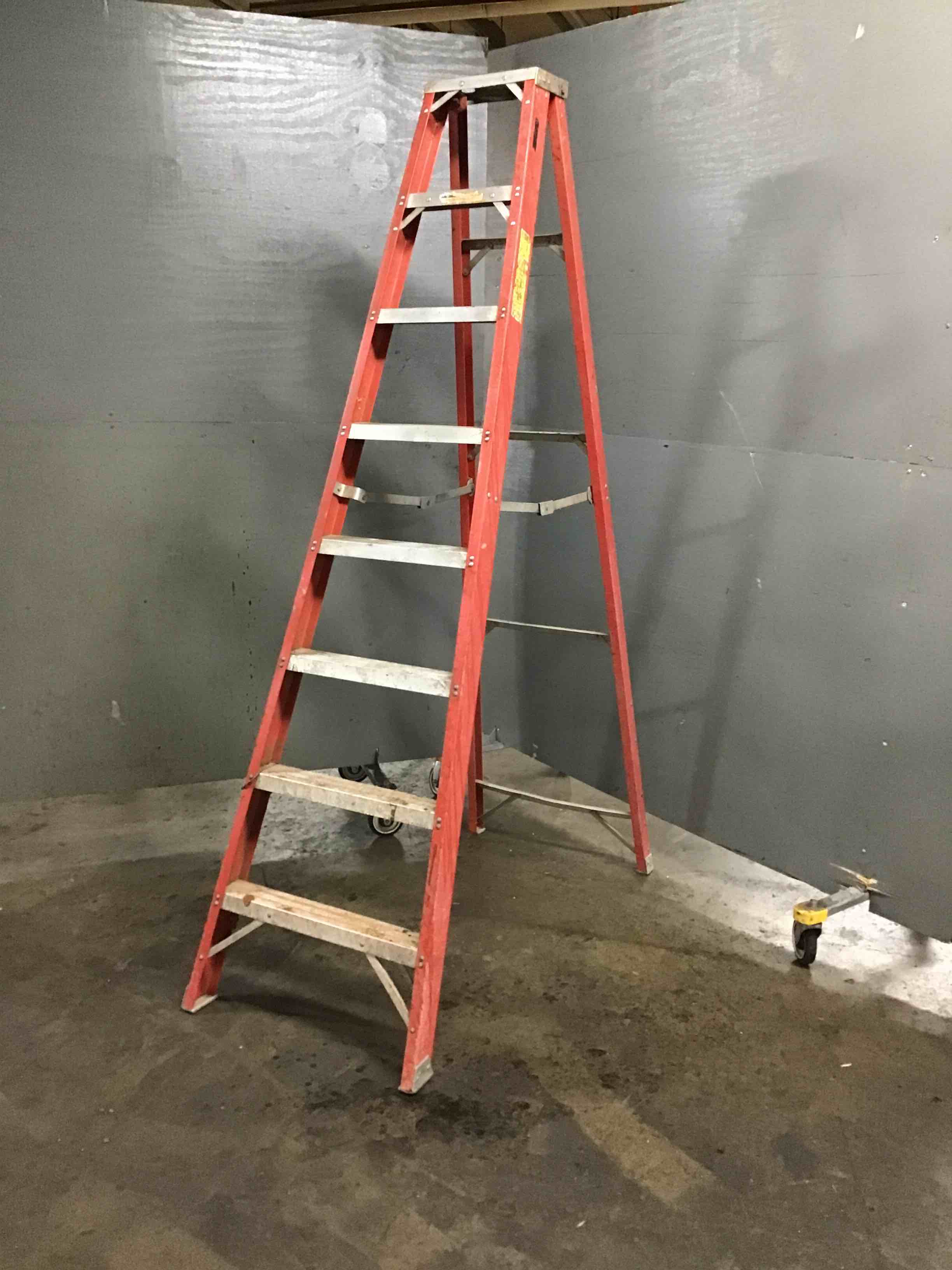 8 Foot Ladder 86-08