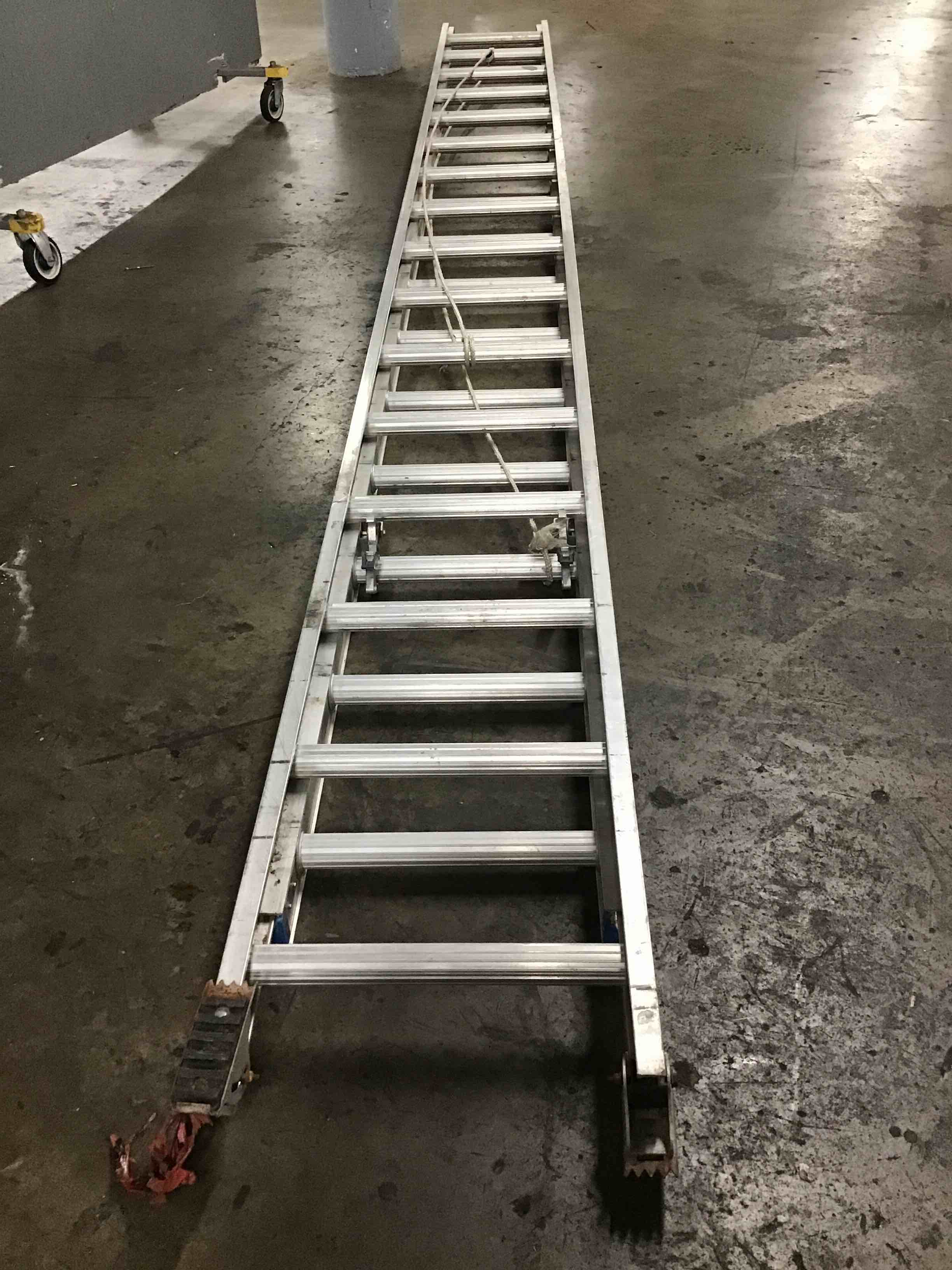 Werner Aluminum 32 Foot Extension Ladder