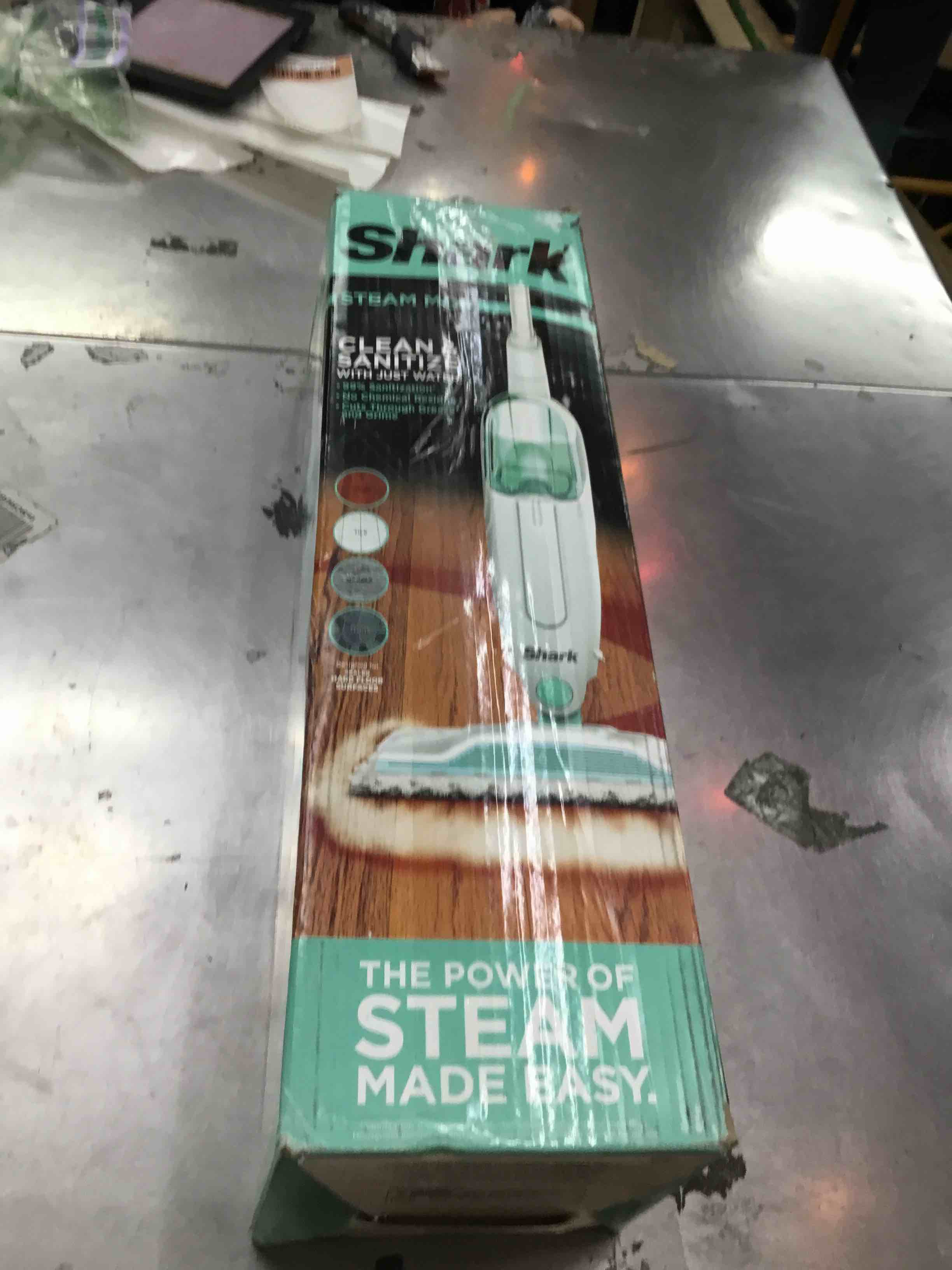 https://s3.amazonaws.com/lotting-images-prod/bidfta/RED3691253_1671031713921.jpeg