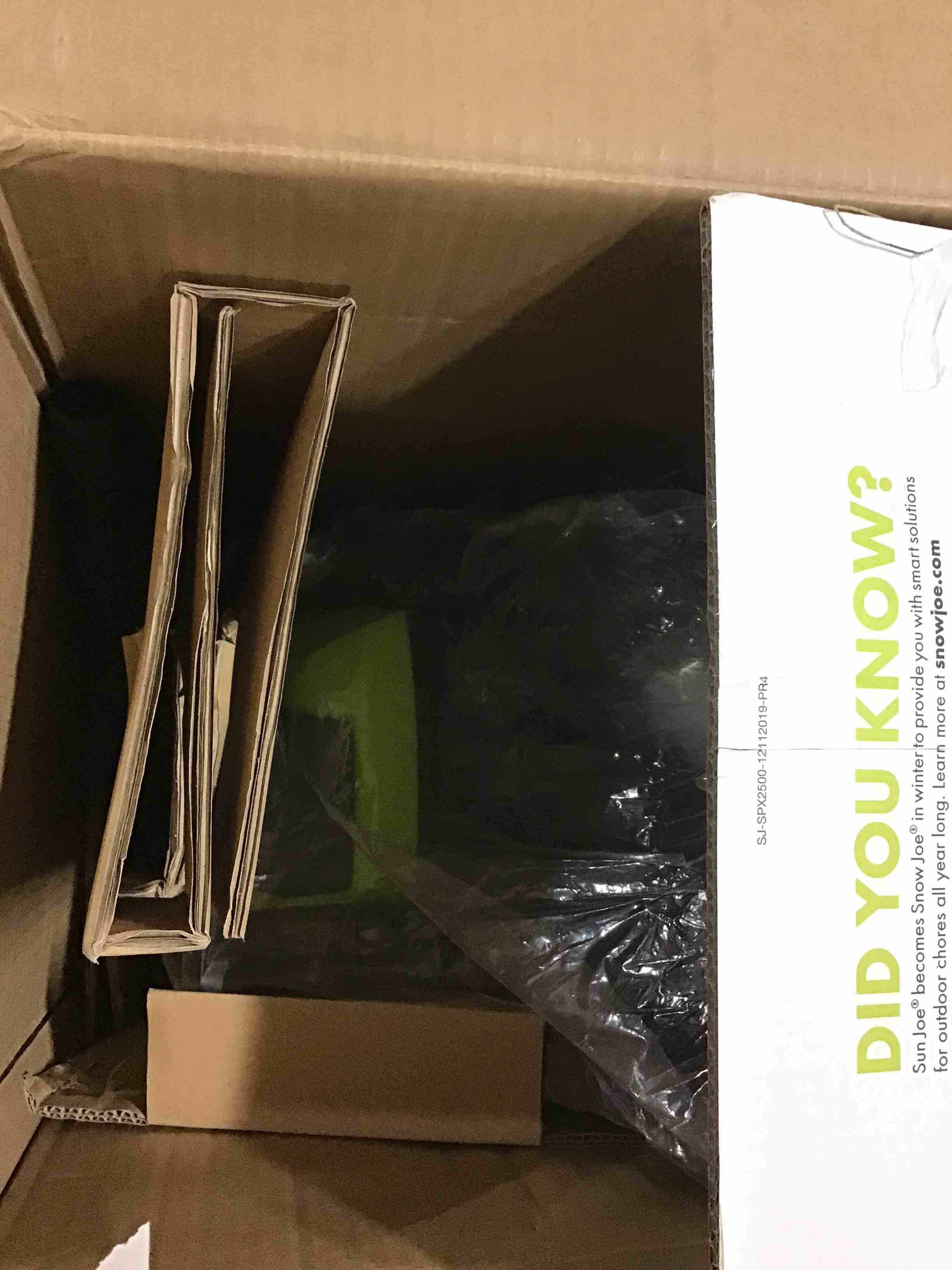 https://s3.amazonaws.com/lotting-images-prod/bidfta/RED3719997_1685475940473.jpeg