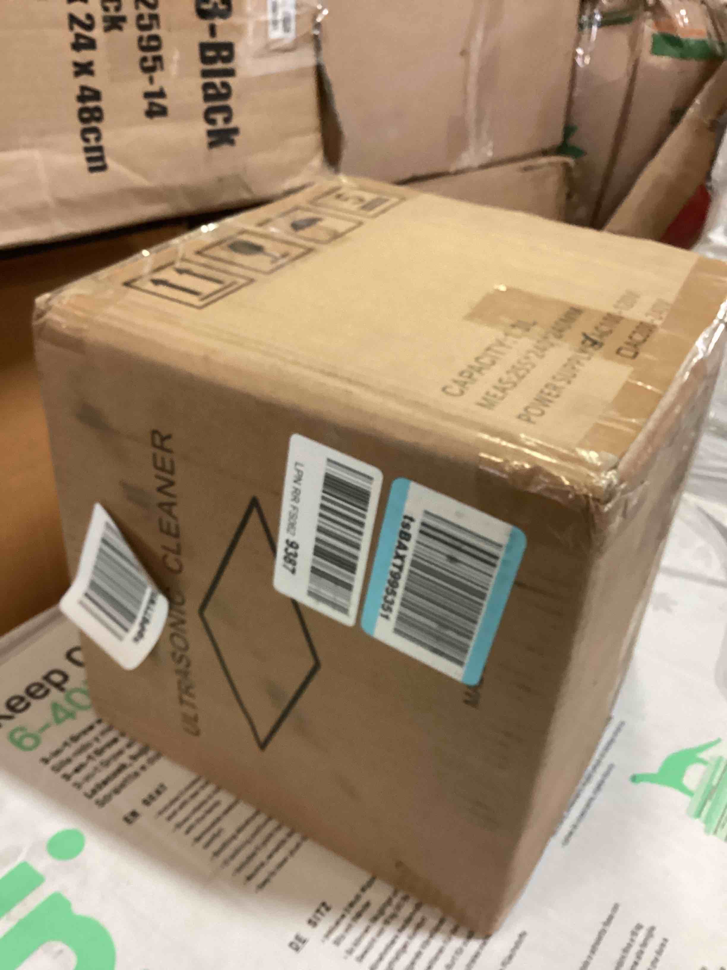 https://s3.amazonaws.com/lotting-images-prod/bidfta/RED3759204_1688569309051.jpeg