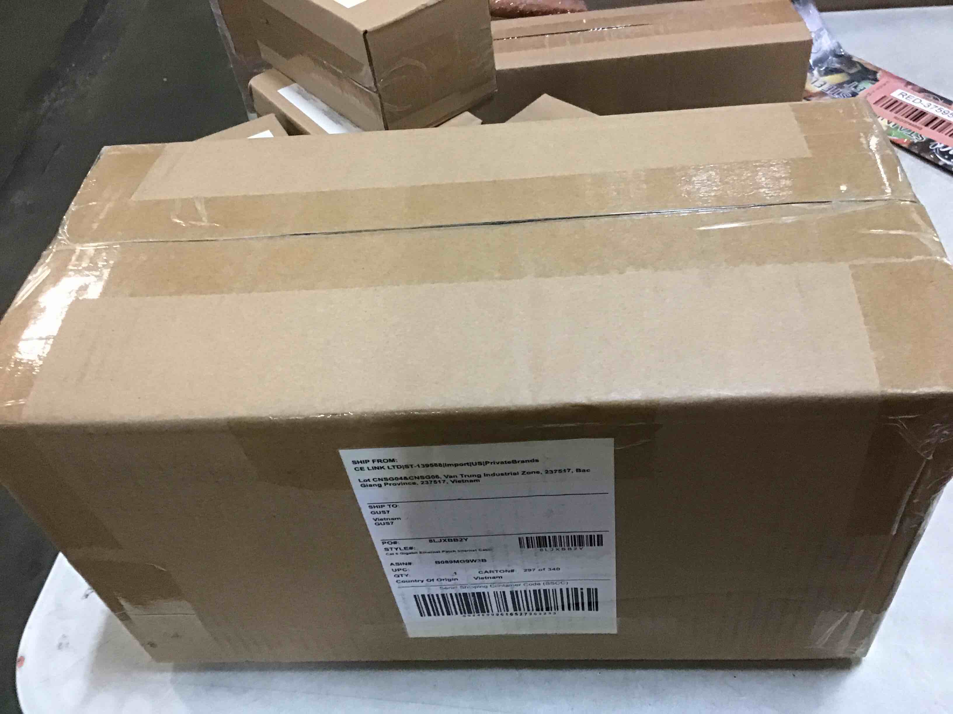 https://s3.amazonaws.com/lotting-images-prod/bidfta/RED3759566_1688213559614.jpeg