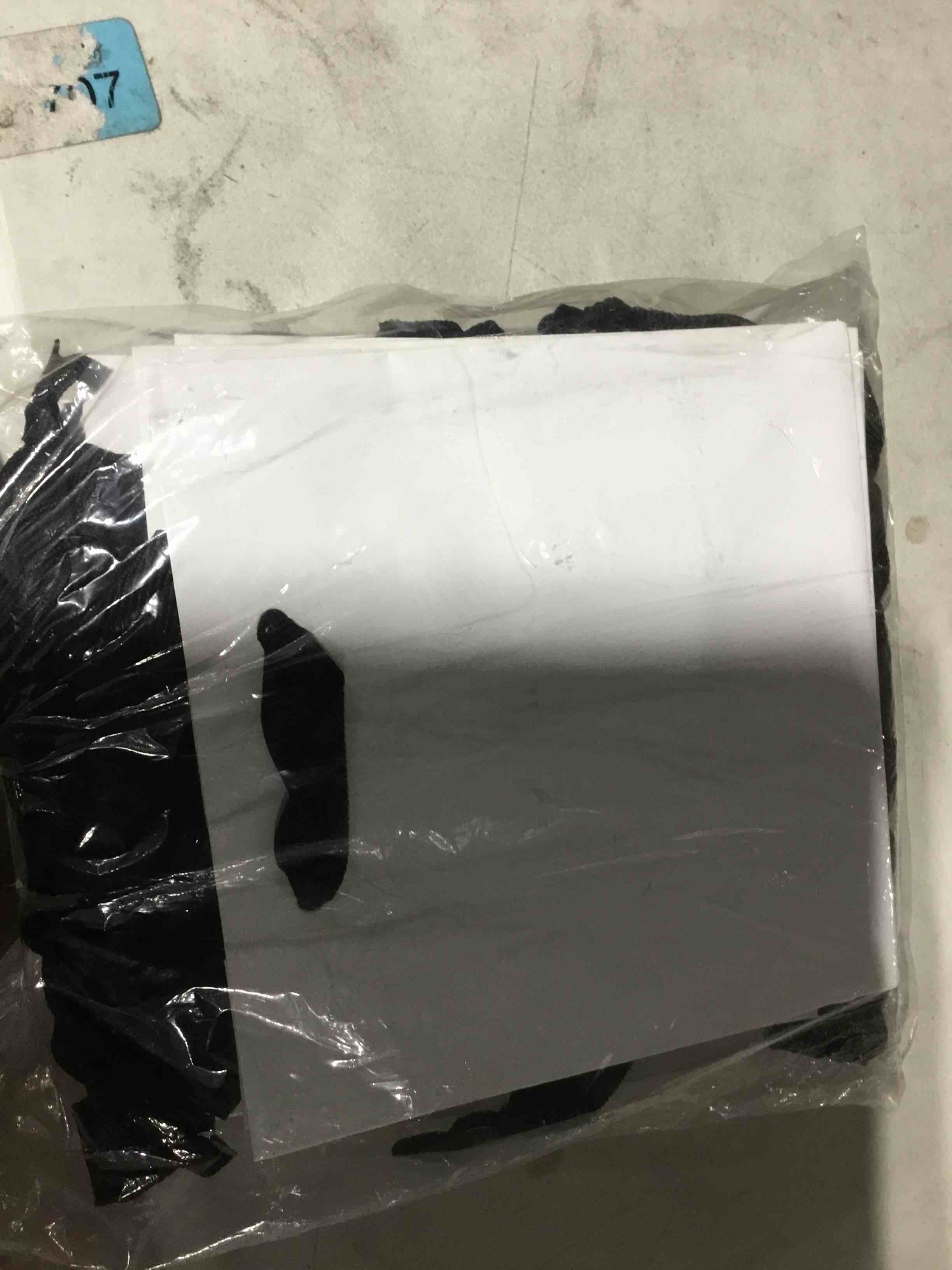 https://s3.amazonaws.com/lotting-images-prod/bidfta/RED3853591_1689616332151.jpeg
