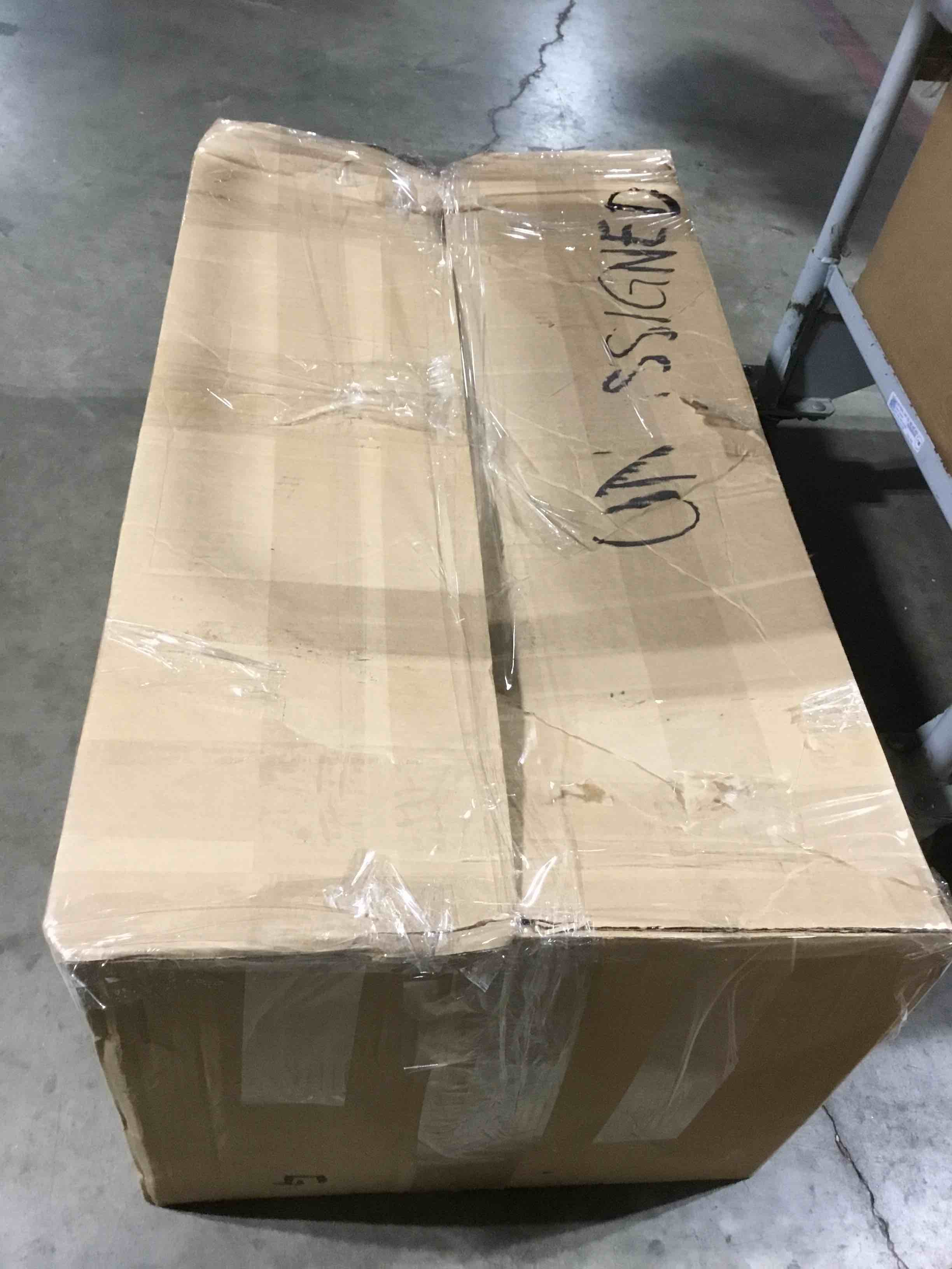 https://s3.amazonaws.com/lotting-images-prod/bidfta/RED3853598_1689615958392.jpeg