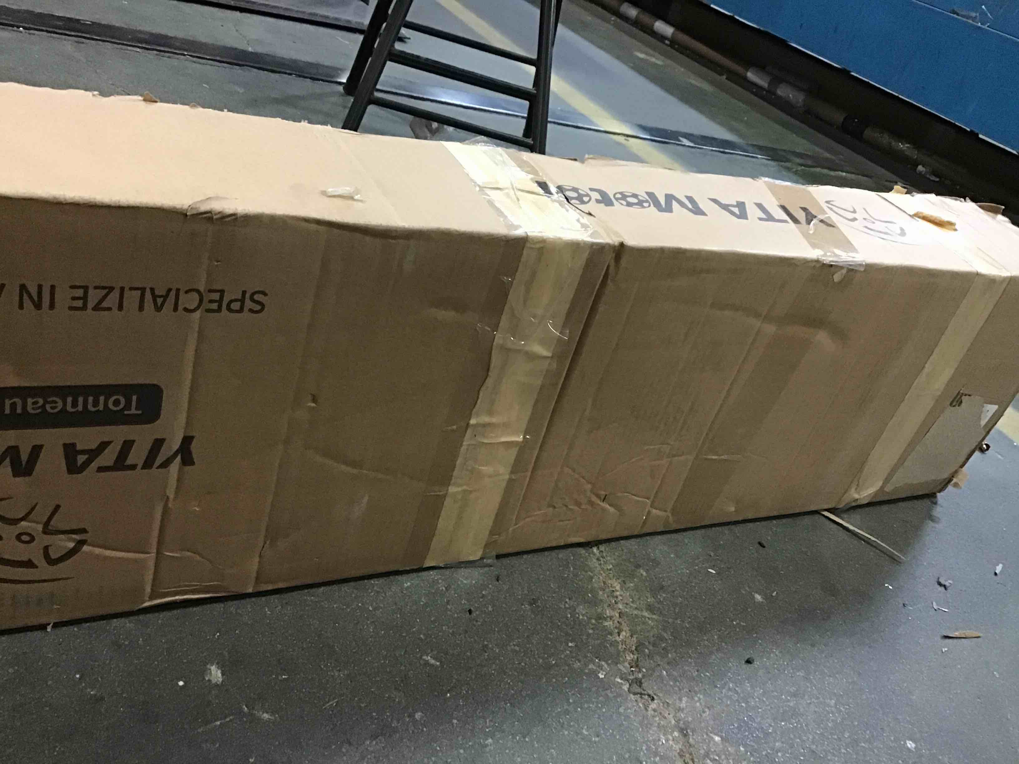 https://s3.amazonaws.com/lotting-images-prod/bidfta/RED3881081_1669466504246.jpeg