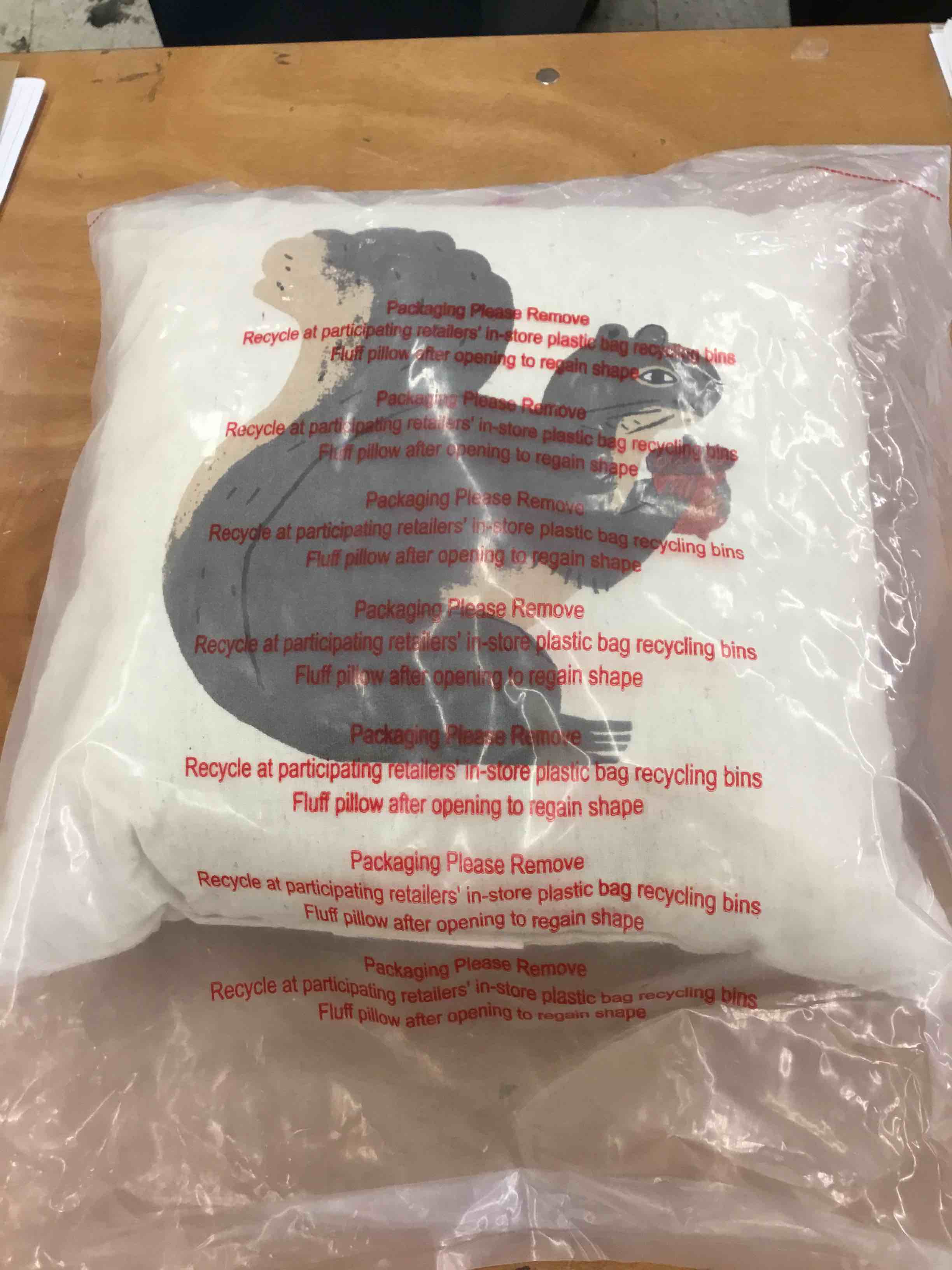 https://s3.amazonaws.com/lotting-images-prod/bidfta/RED3907243_1691430290666.jpeg