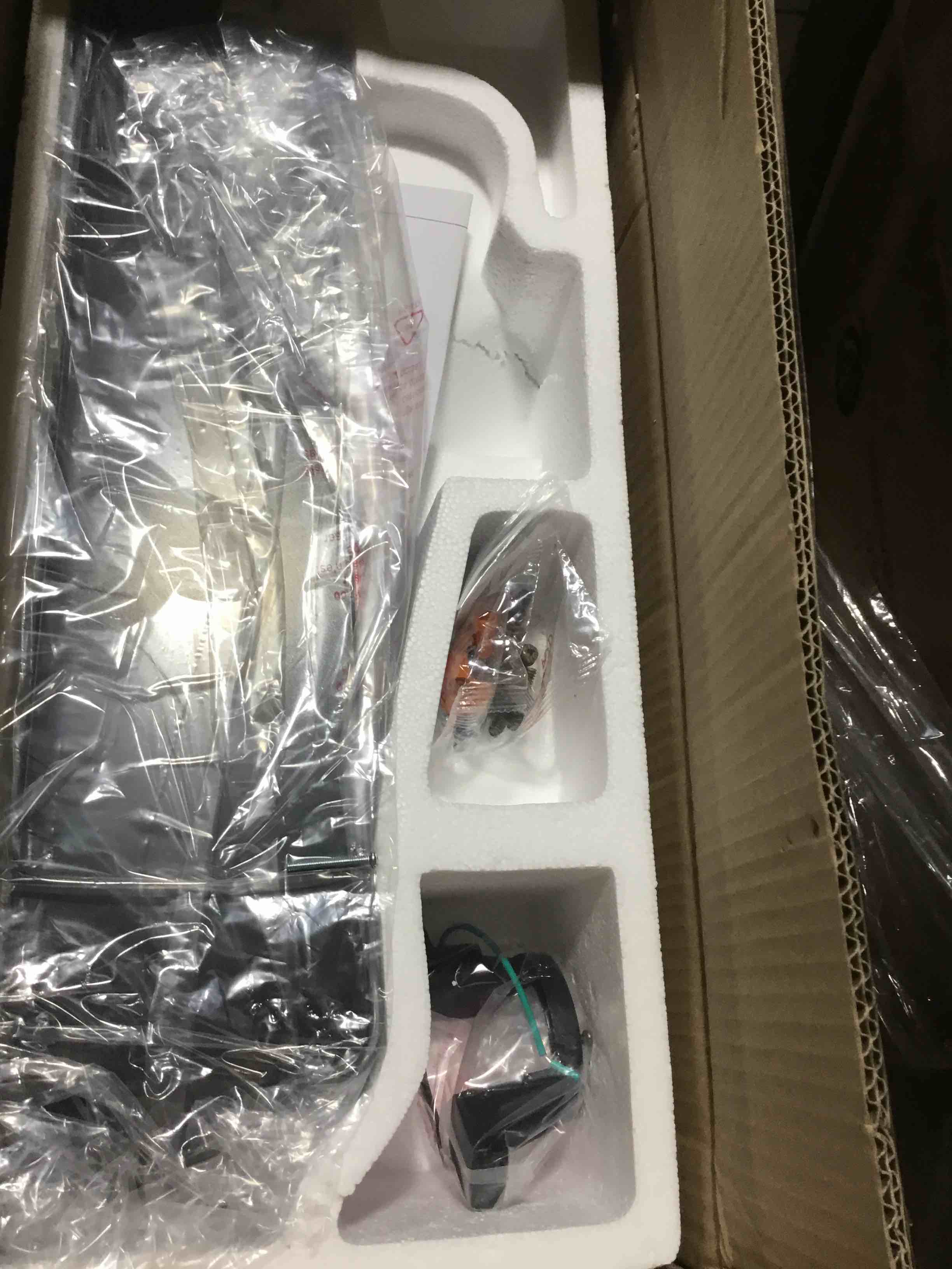 https://s3.amazonaws.com/lotting-images-prod/bidfta/RED3992098_1707326528710.jpeg