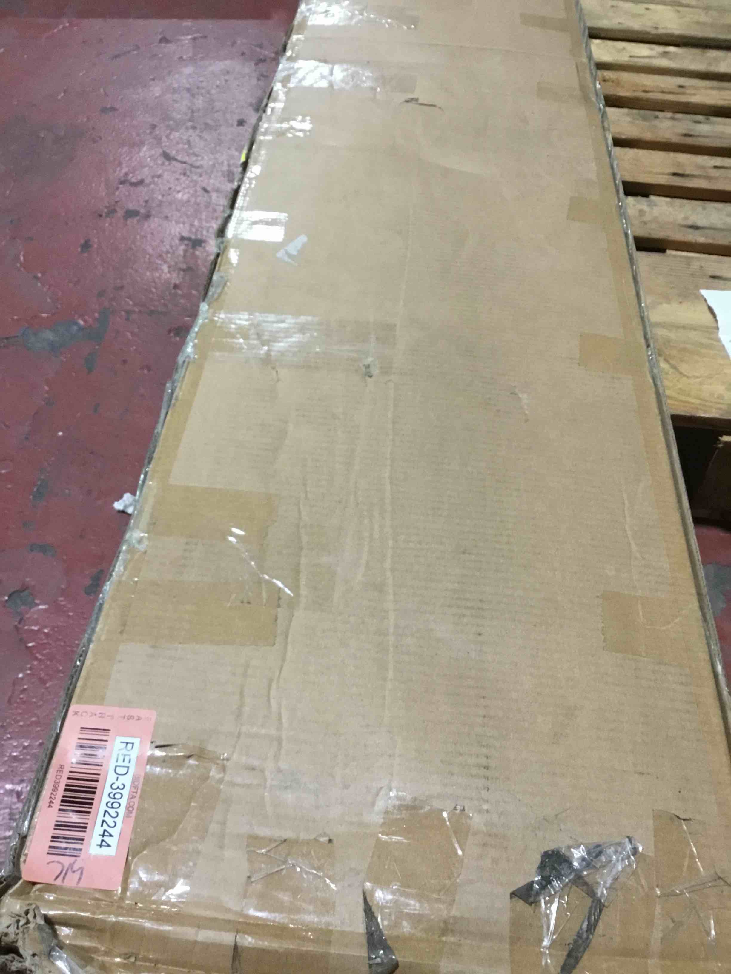 https://s3.amazonaws.com/lotting-images-prod/bidfta/RED3992244_1707931403553.jpeg