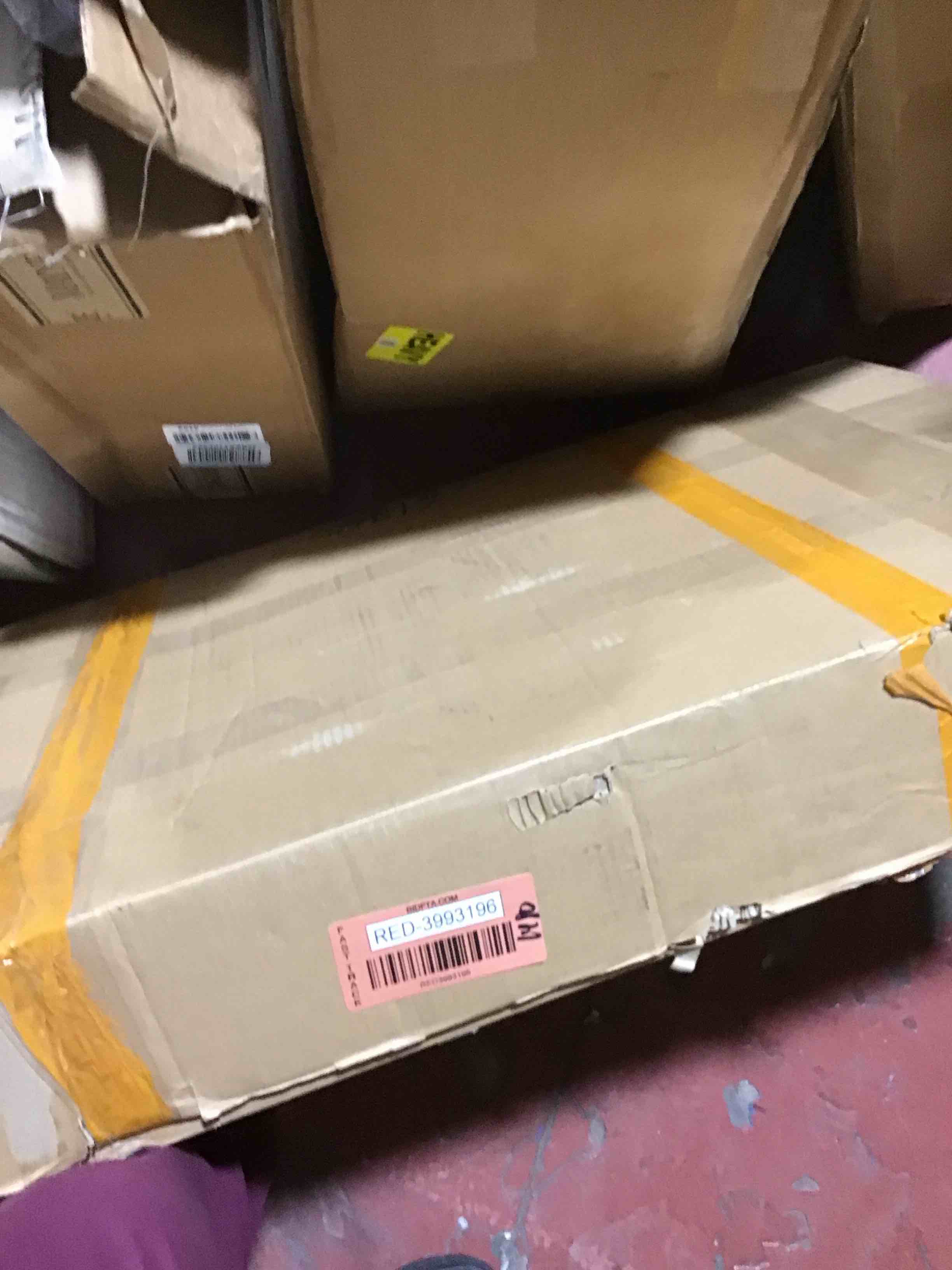 https://s3.amazonaws.com/lotting-images-prod/bidfta/RED3993196_1711474181787.jpeg