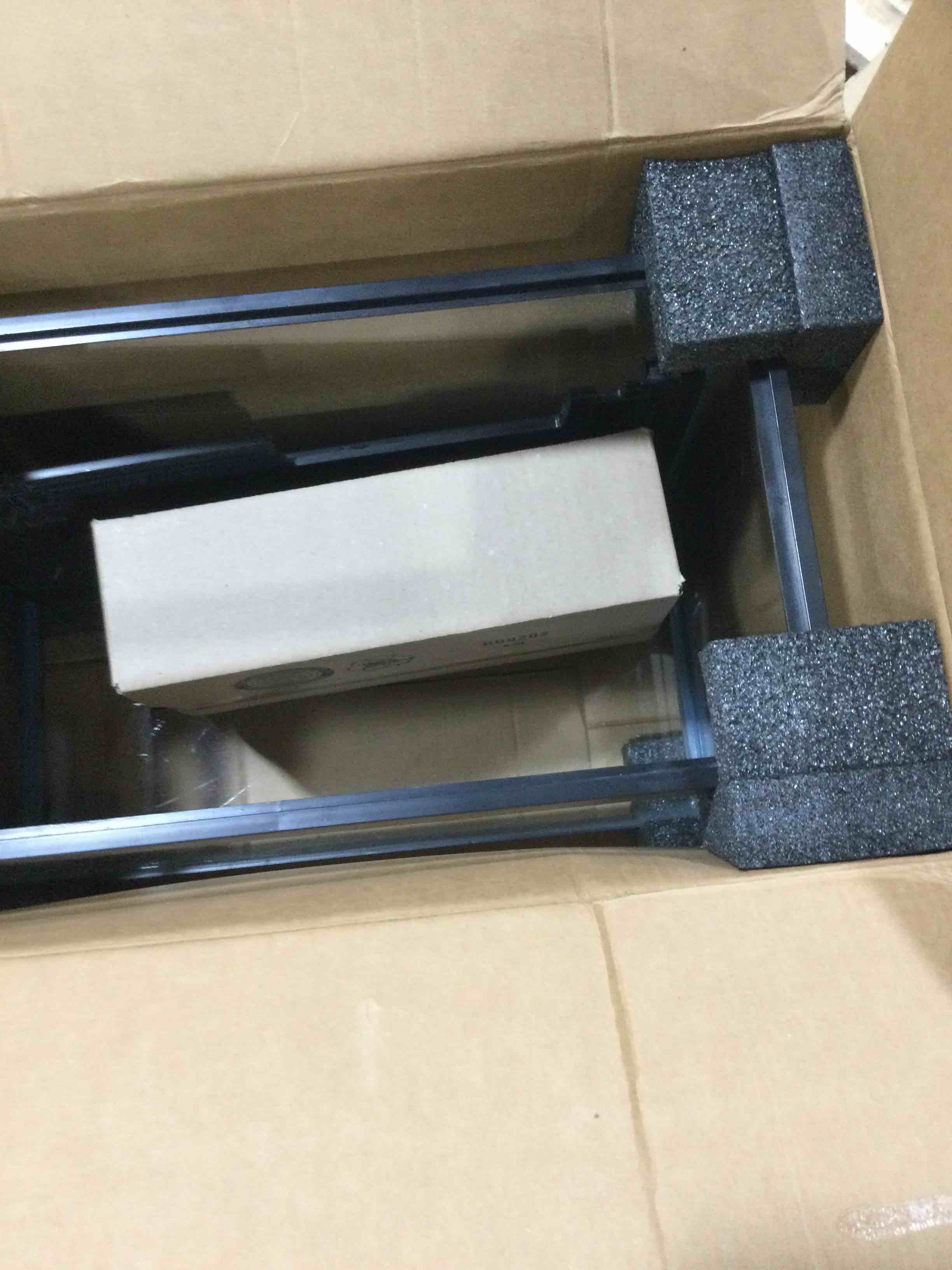 https://s3.amazonaws.com/lotting-images-prod/bidfta/RED3993841_1707926699229.jpeg