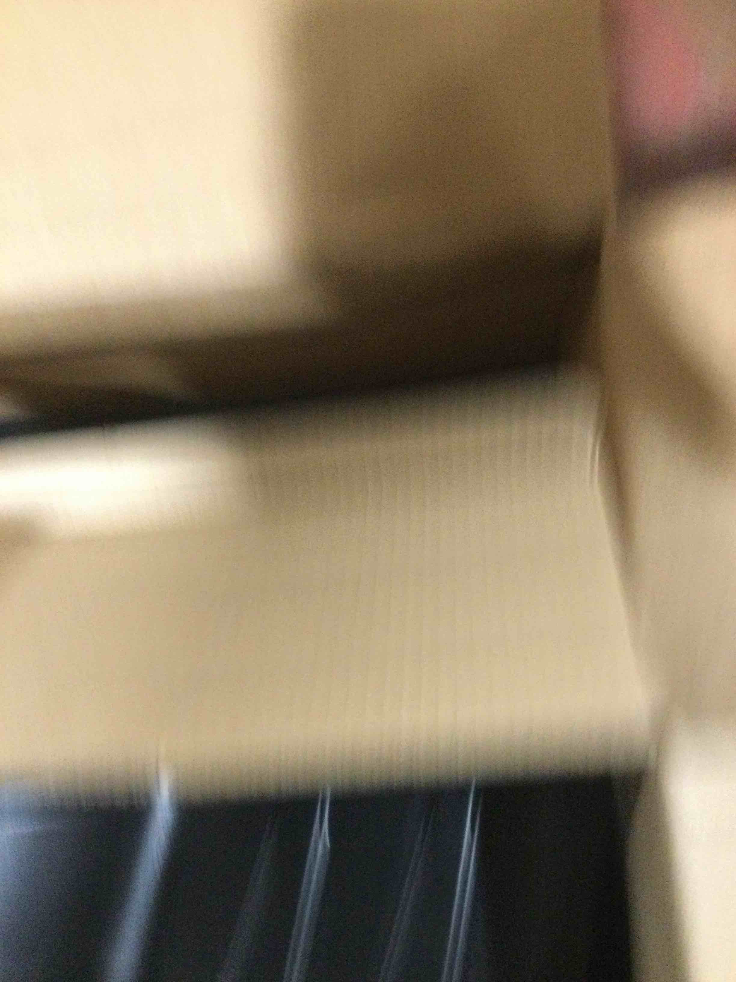 https://s3.amazonaws.com/lotting-images-prod/bidfta/RED3993845_1707927599251.jpeg
