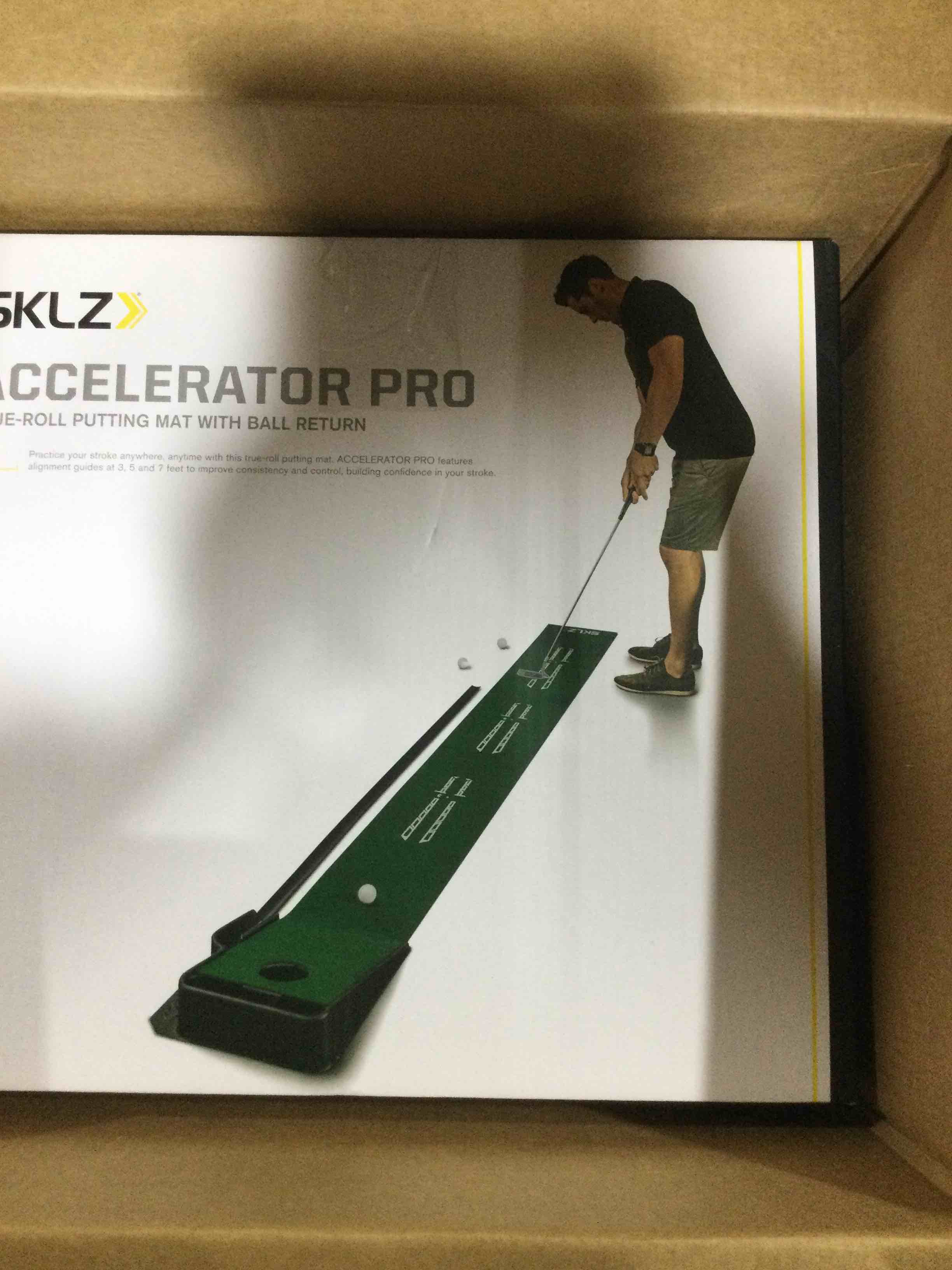 https://s3.amazonaws.com/lotting-images-prod/bidfta/RED3993845_1707927627294.jpeg