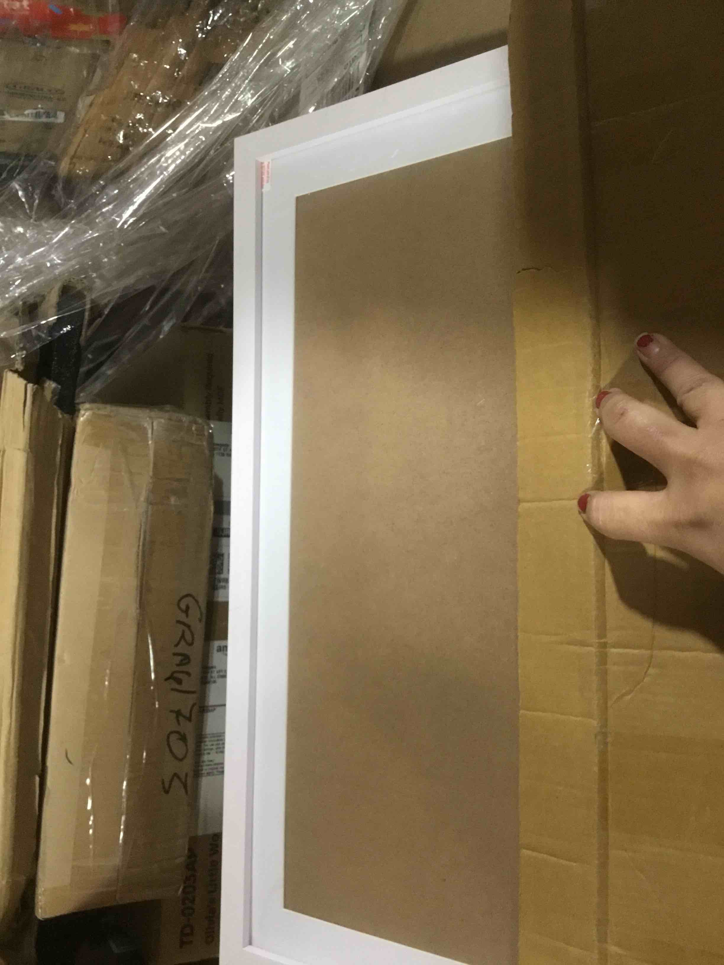 https://s3.amazonaws.com/lotting-images-prod/bidfta/RED3993855_1707927478080.jpeg