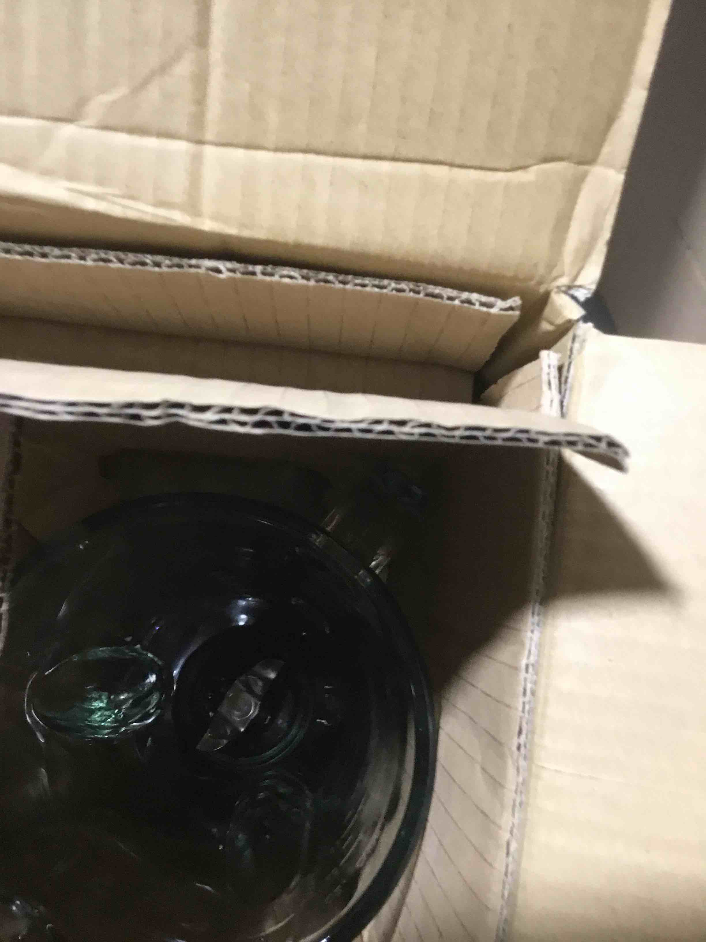 https://s3.amazonaws.com/lotting-images-prod/bidfta/RED3993872_1707928814720.jpeg