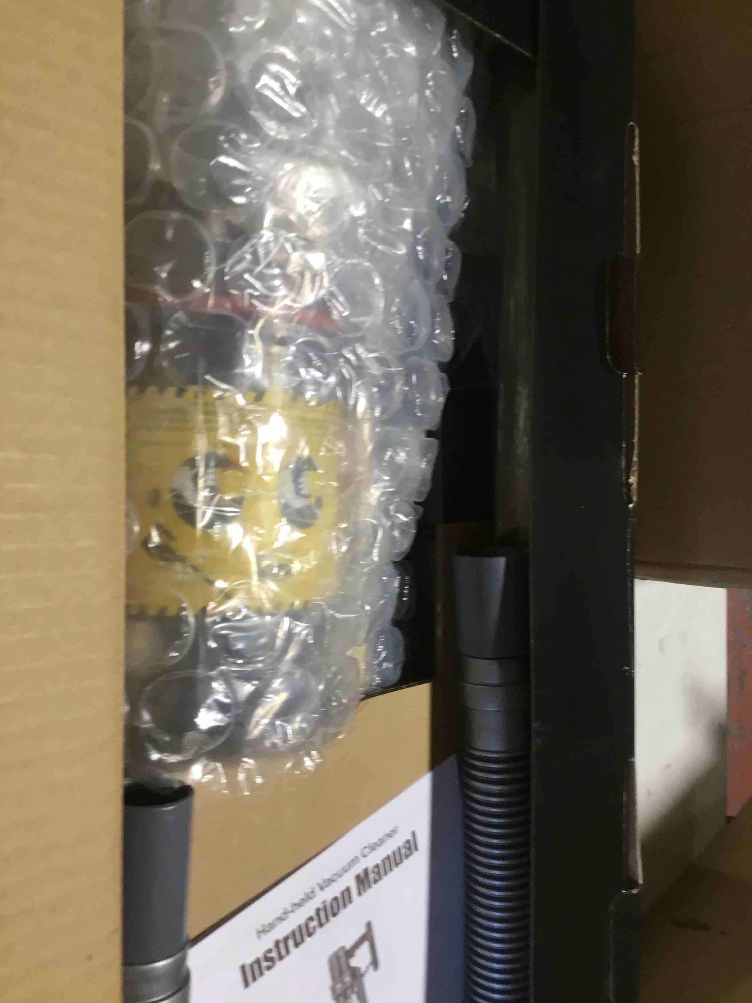 https://s3.amazonaws.com/lotting-images-prod/bidfta/RED3993896_1707936537890.jpeg