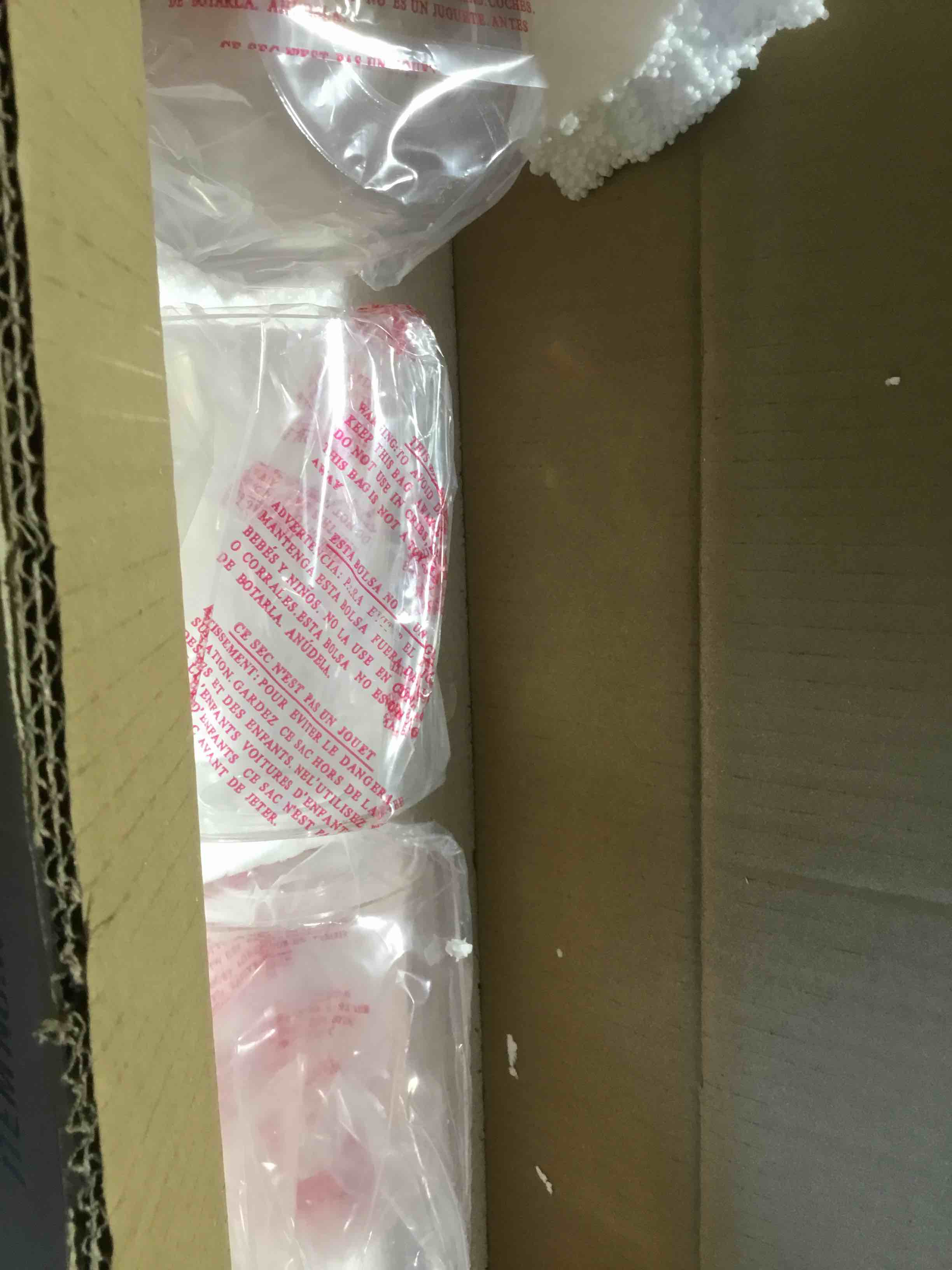 https://s3.amazonaws.com/lotting-images-prod/bidfta/RED3993899_1707936686147.jpeg