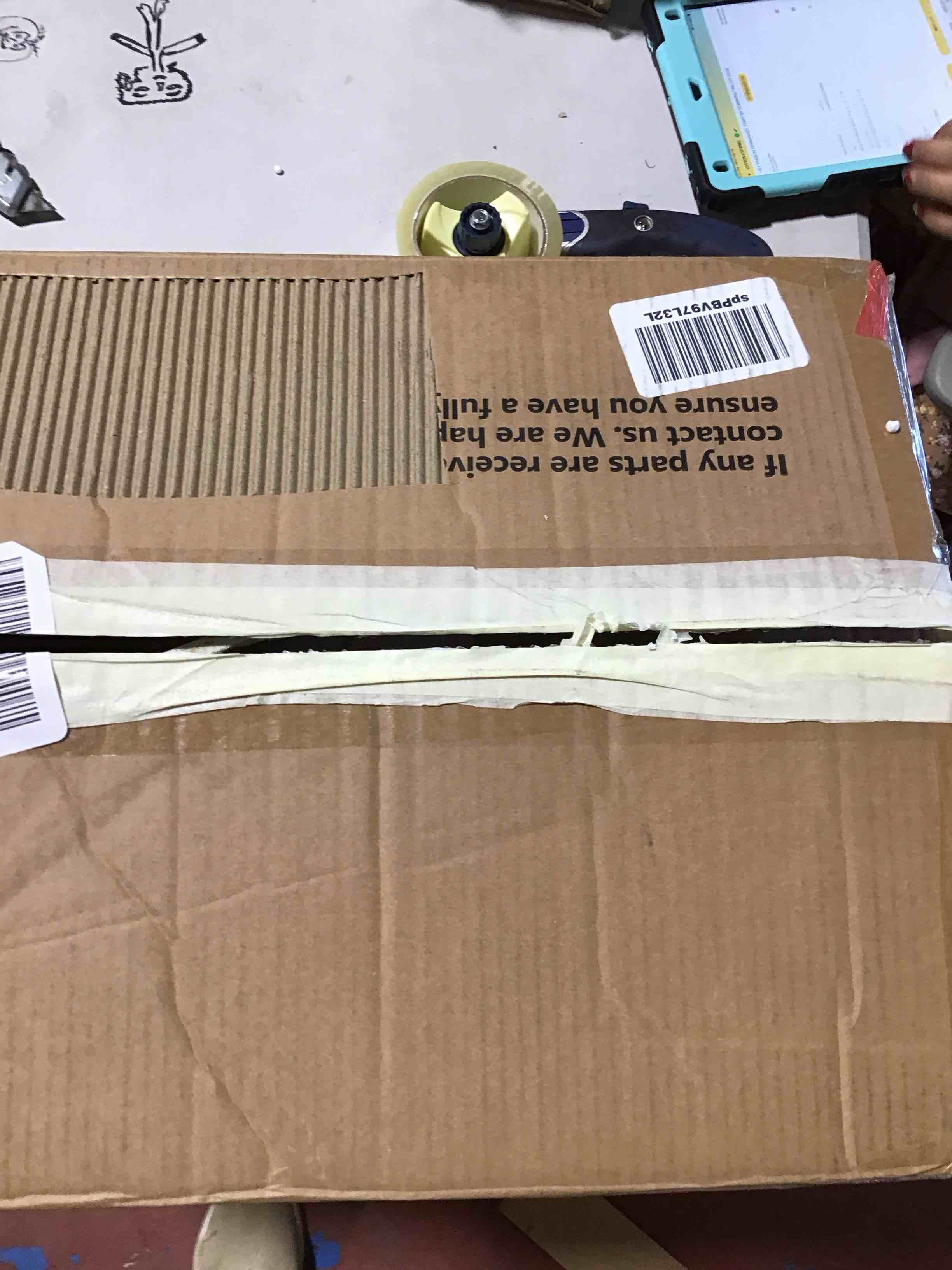 https://s3.amazonaws.com/lotting-images-prod/bidfta/RED3993906_1707938472654.jpeg