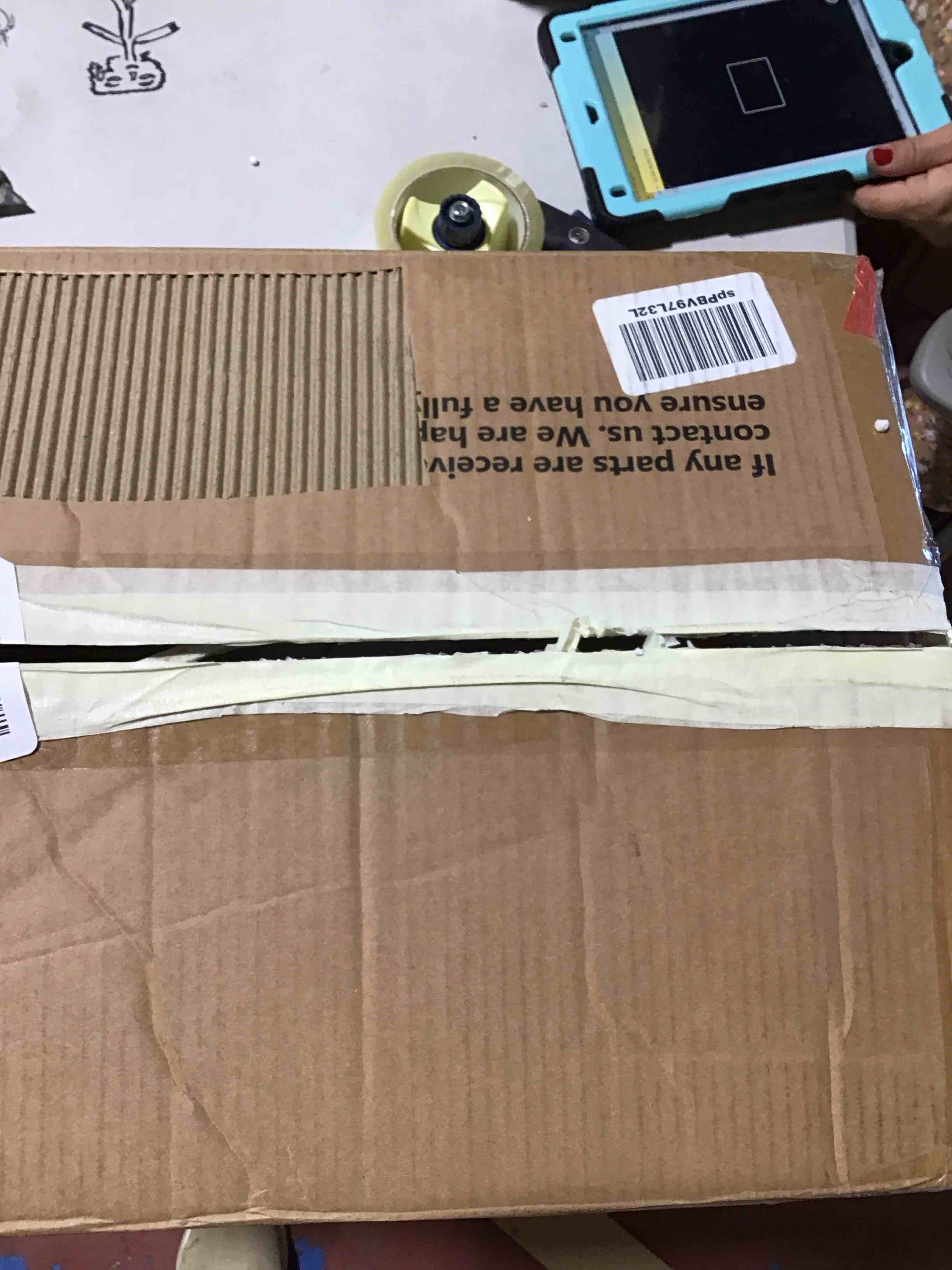 https://s3.amazonaws.com/lotting-images-prod/bidfta/RED3993906_1707938474293.jpeg