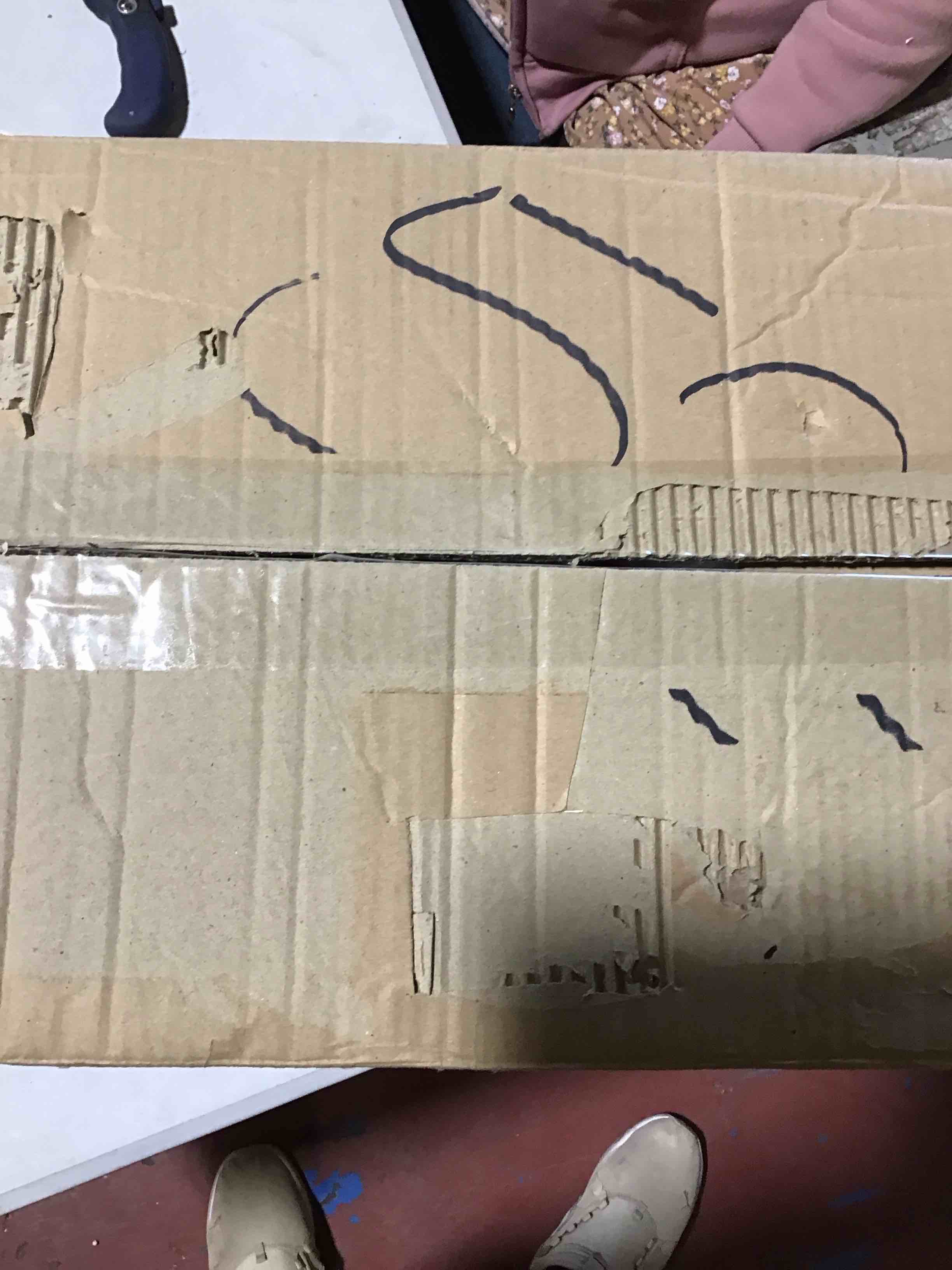 https://s3.amazonaws.com/lotting-images-prod/bidfta/RED3993907_1707938627662.jpeg
