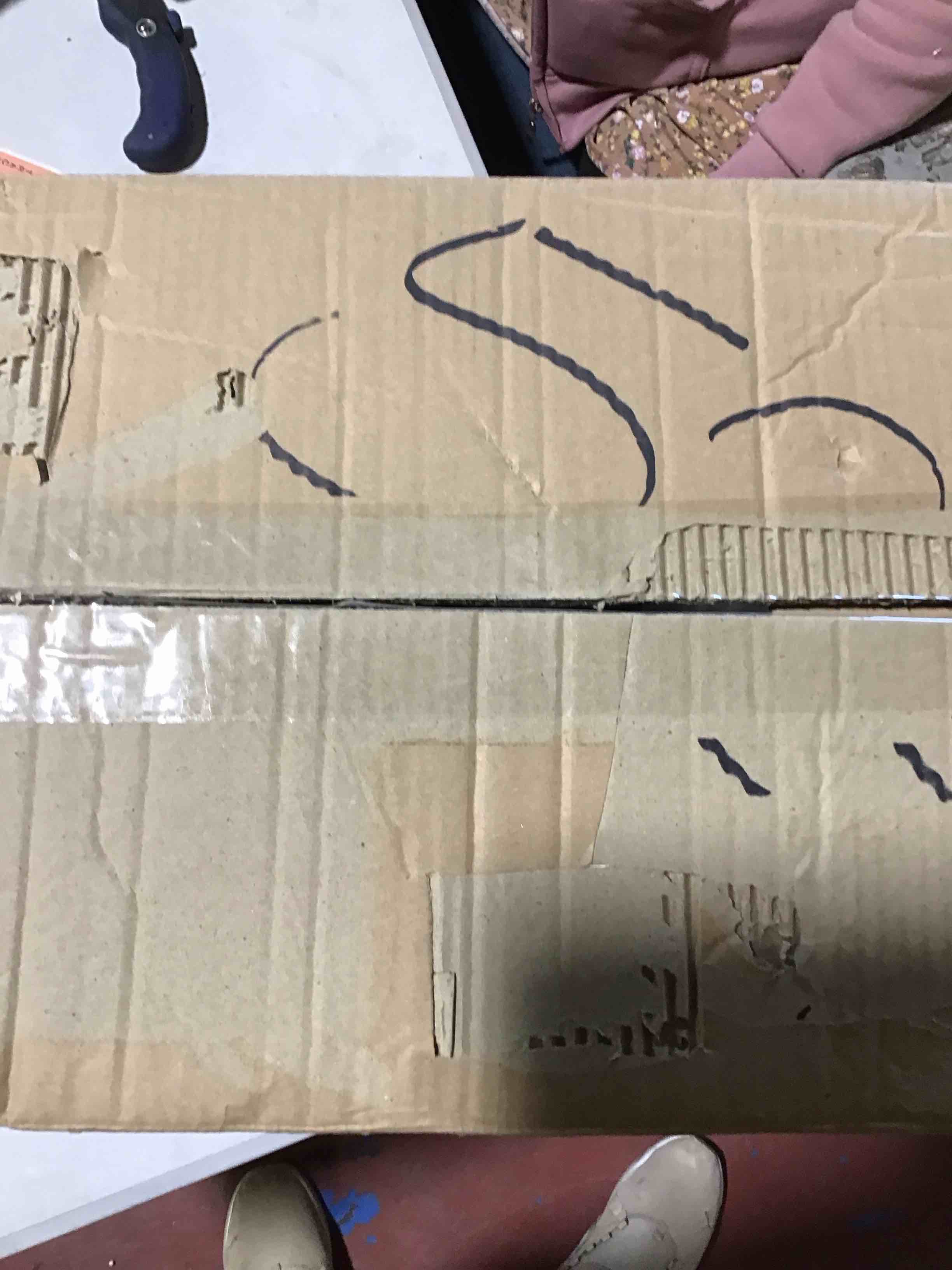 https://s3.amazonaws.com/lotting-images-prod/bidfta/RED3993907_1707938628699.jpeg