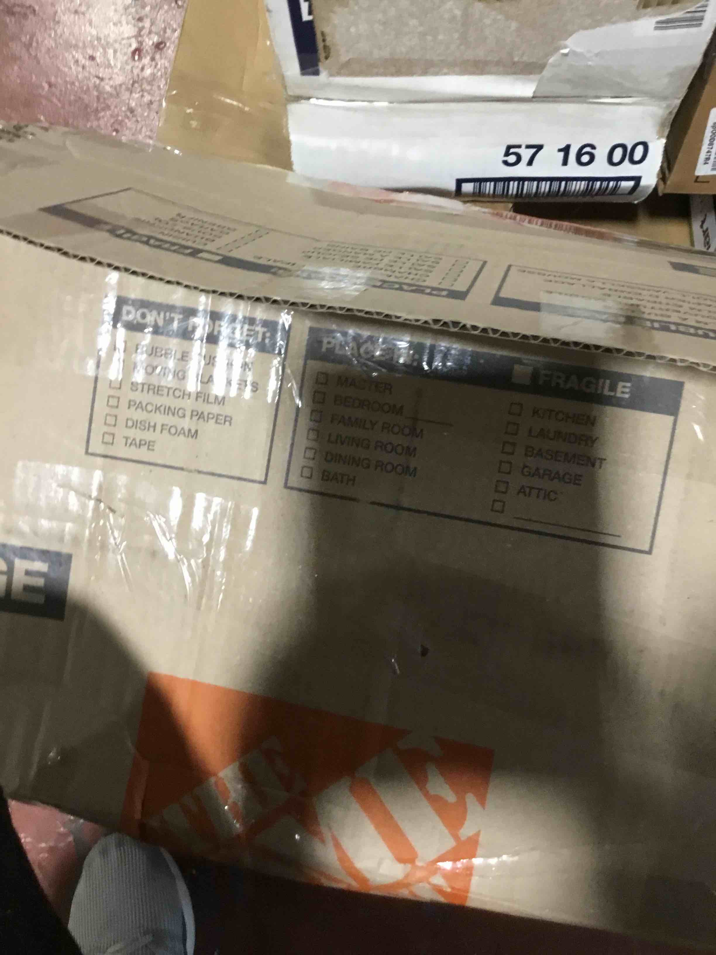 https://s3.amazonaws.com/lotting-images-prod/bidfta/RED3995065_1709049383120.jpeg