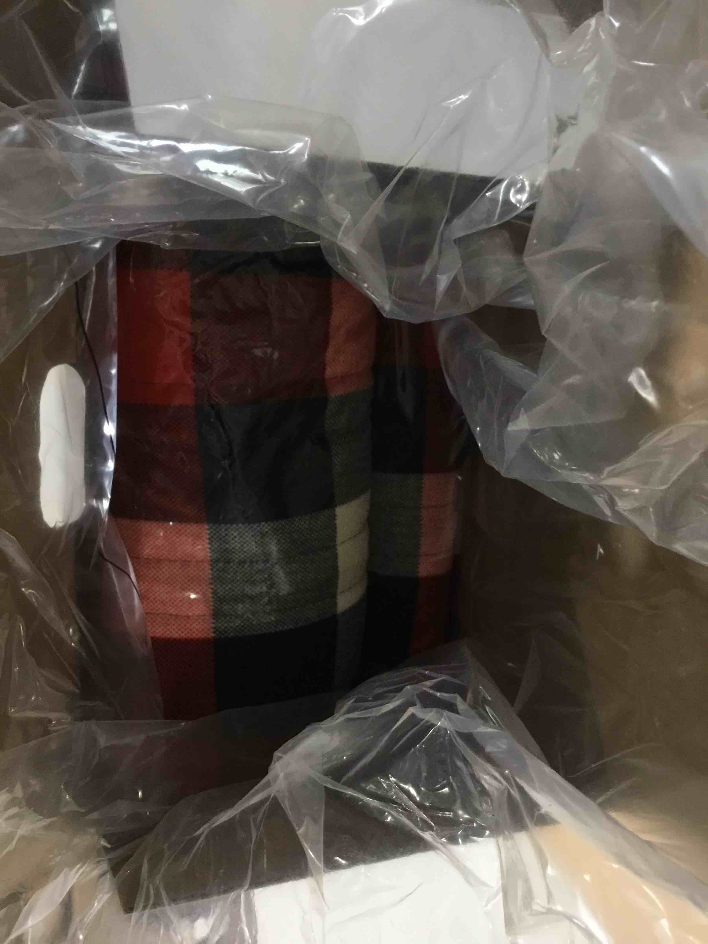 https://s3.amazonaws.com/lotting-images-prod/bidfta/RED3995115_1709061124516.jpeg