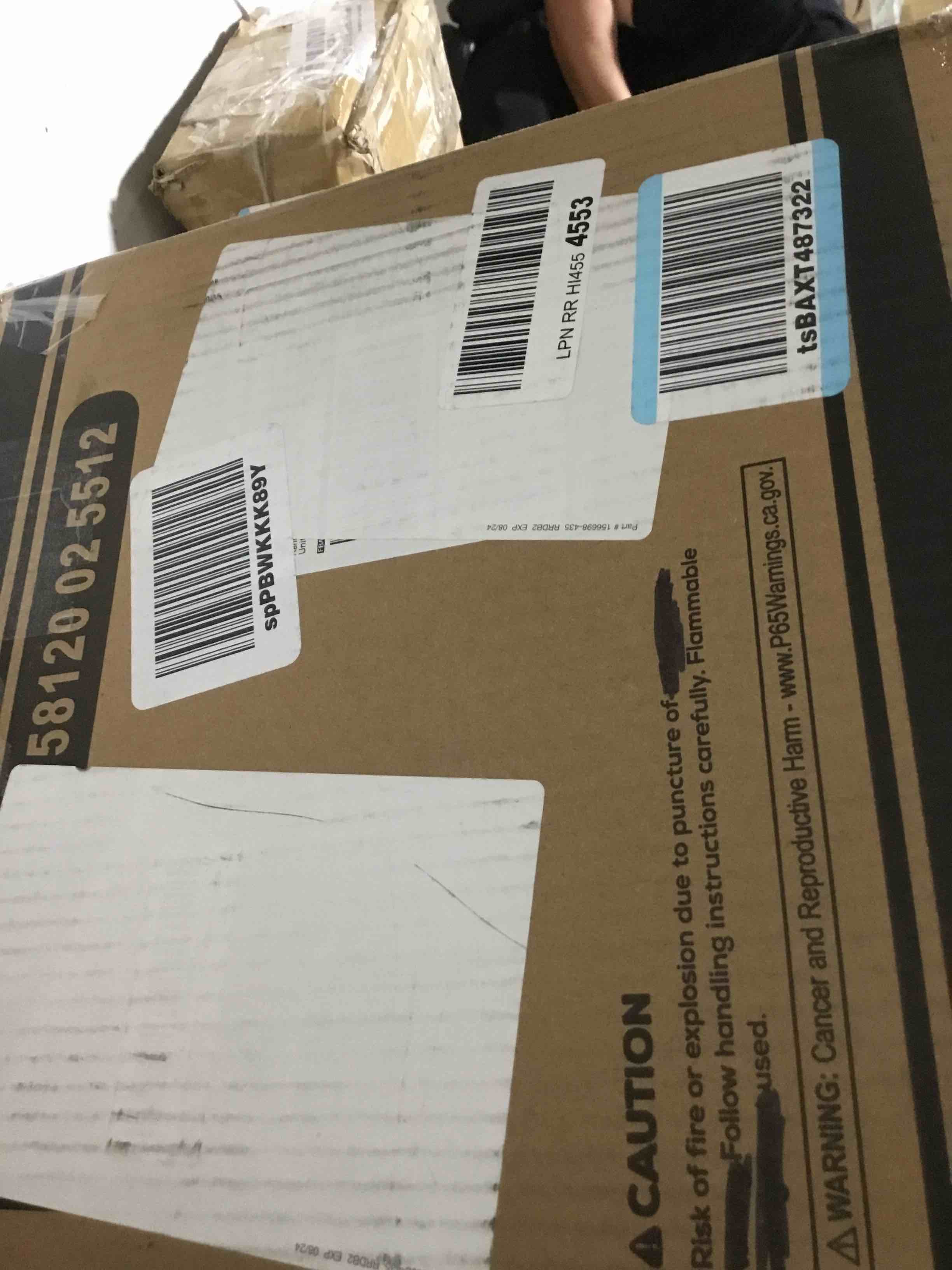 https://s3.amazonaws.com/lotting-images-prod/bidfta/RED3995117_1709060309363.jpeg