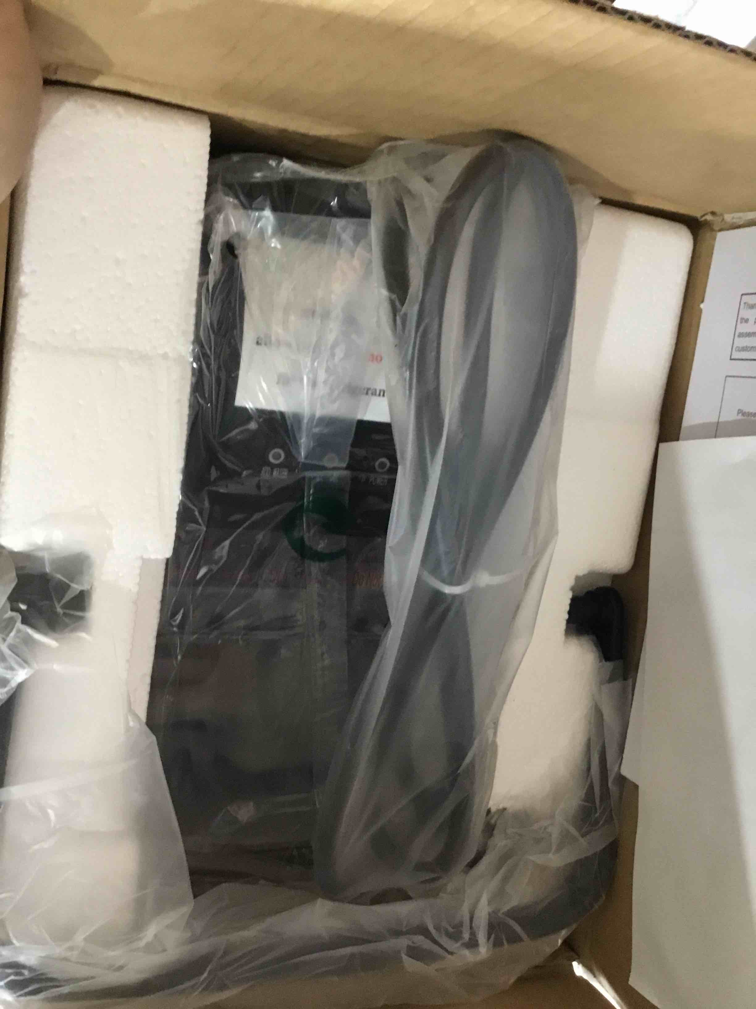 https://s3.amazonaws.com/lotting-images-prod/bidfta/RED3995117_1709060354907.jpeg