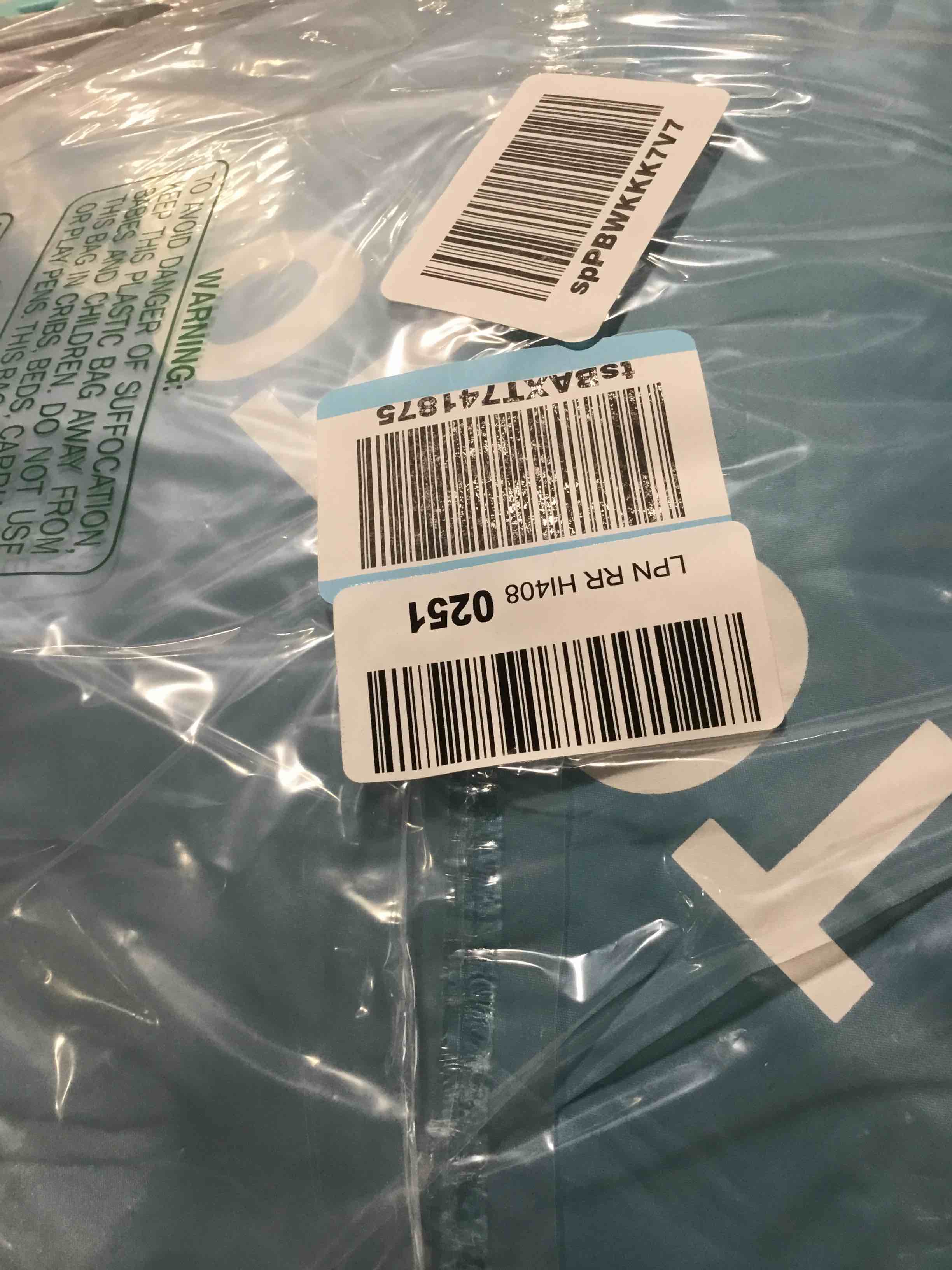 https://s3.amazonaws.com/lotting-images-prod/bidfta/RED3995124_1709061891953.jpeg
