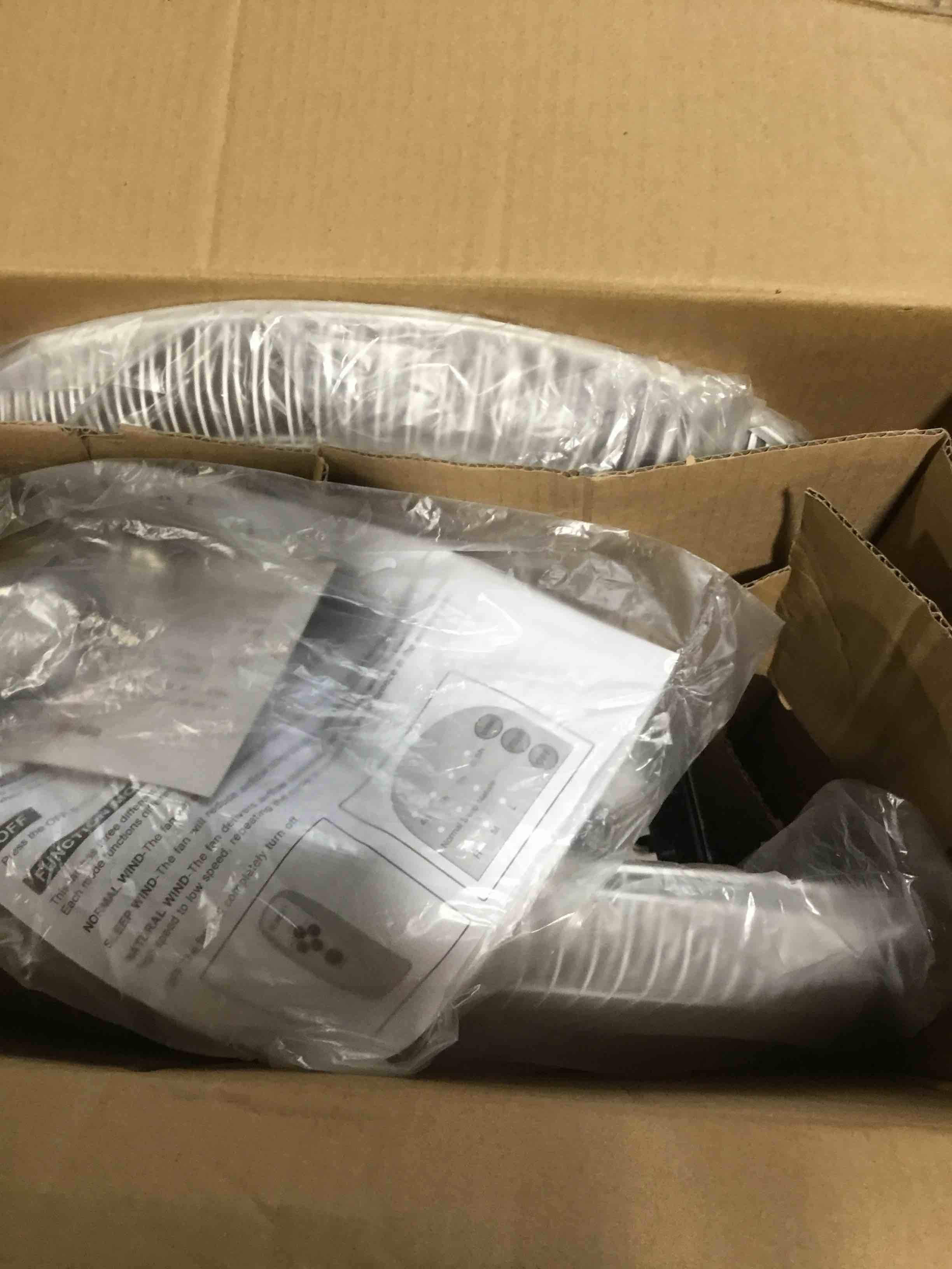 https://s3.amazonaws.com/lotting-images-prod/bidfta/RED3995125_1709061225573.jpeg