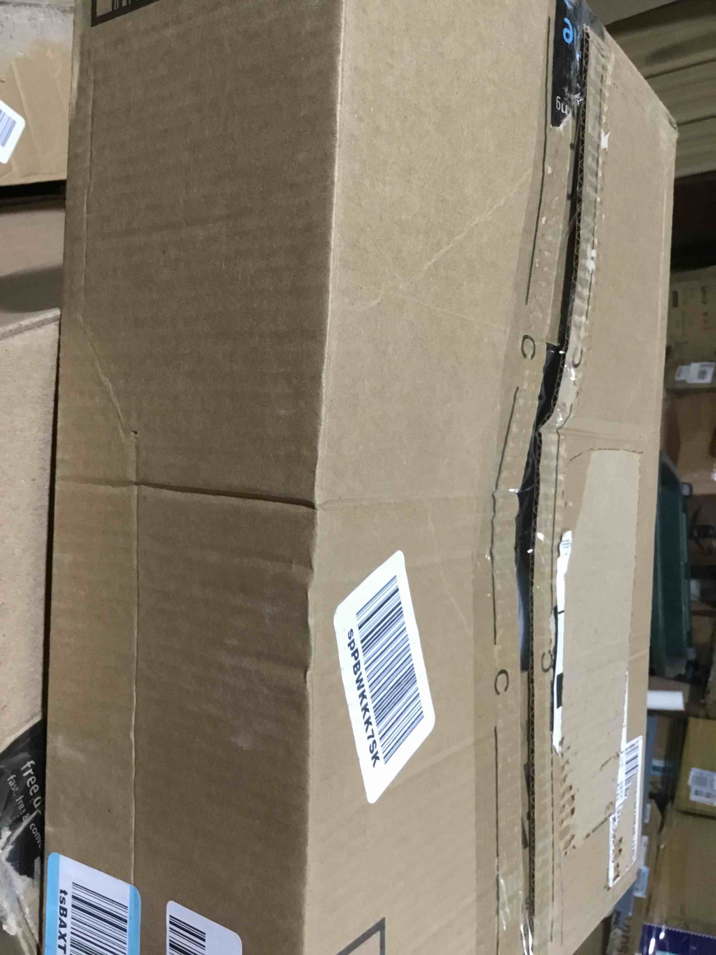 https://s3.amazonaws.com/lotting-images-prod/bidfta/RED3995135_1709064085076.jpeg