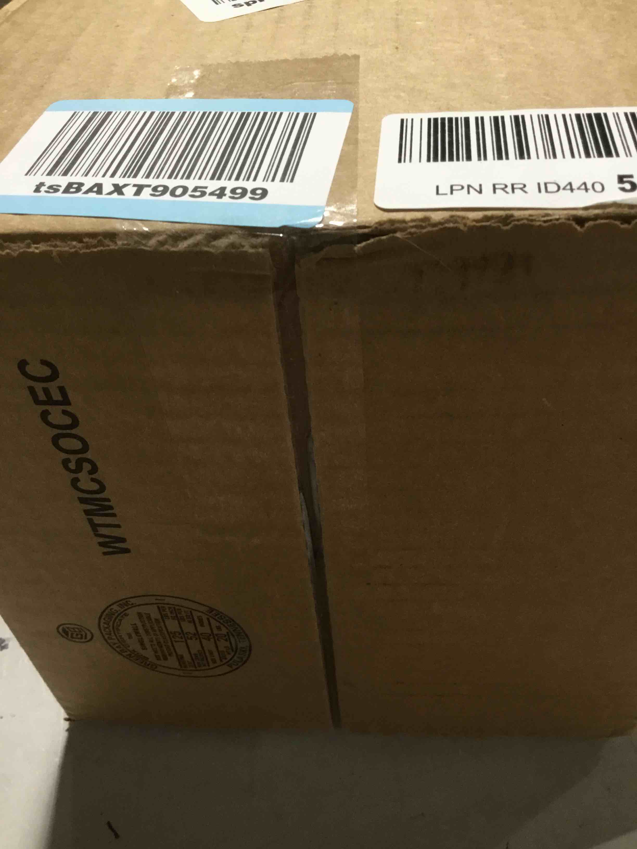 https://s3.amazonaws.com/lotting-images-prod/bidfta/RED3995146_1709062465760.jpeg