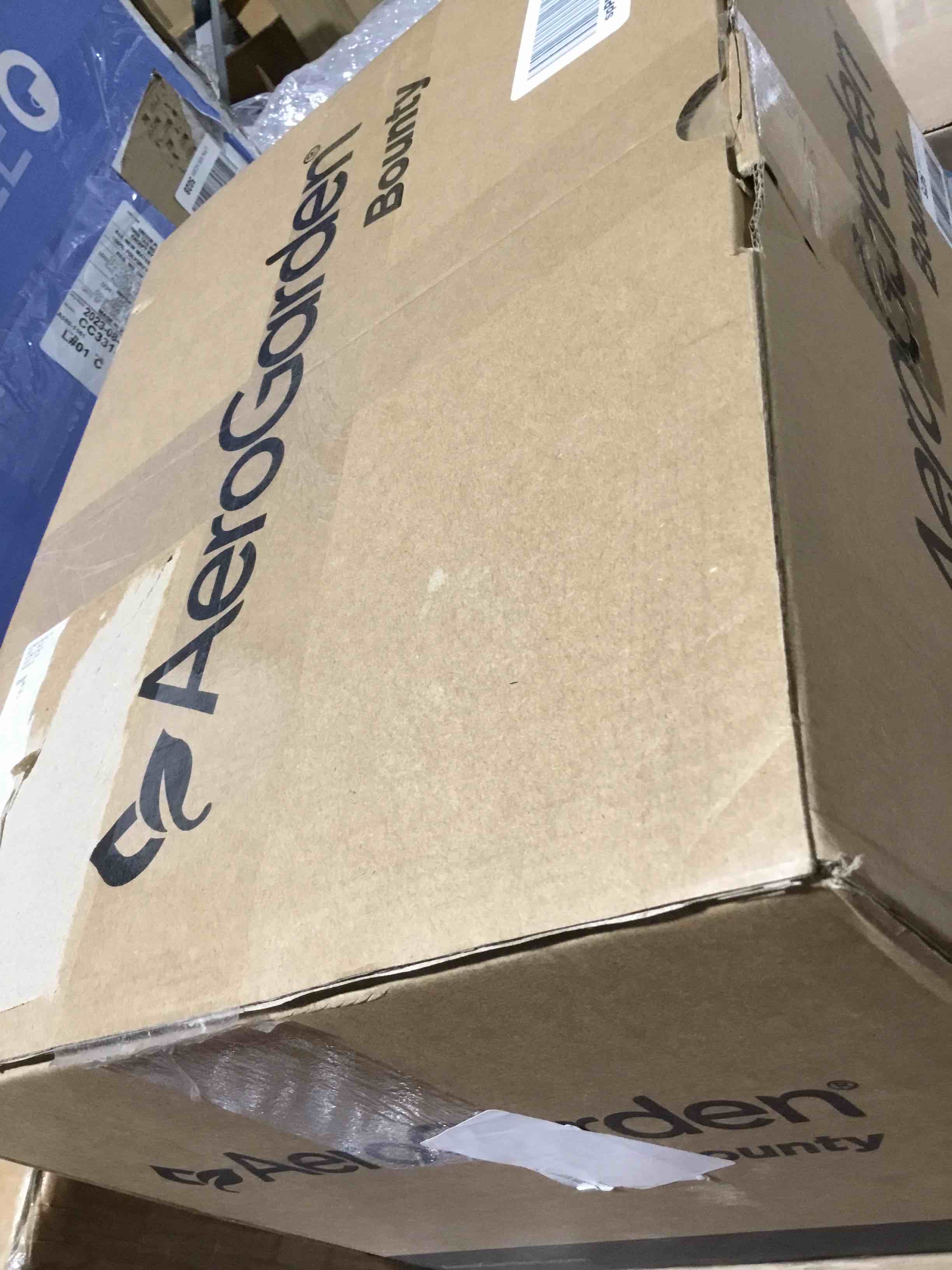 https://s3.amazonaws.com/lotting-images-prod/bidfta/RED3995154_1709063353139.jpeg