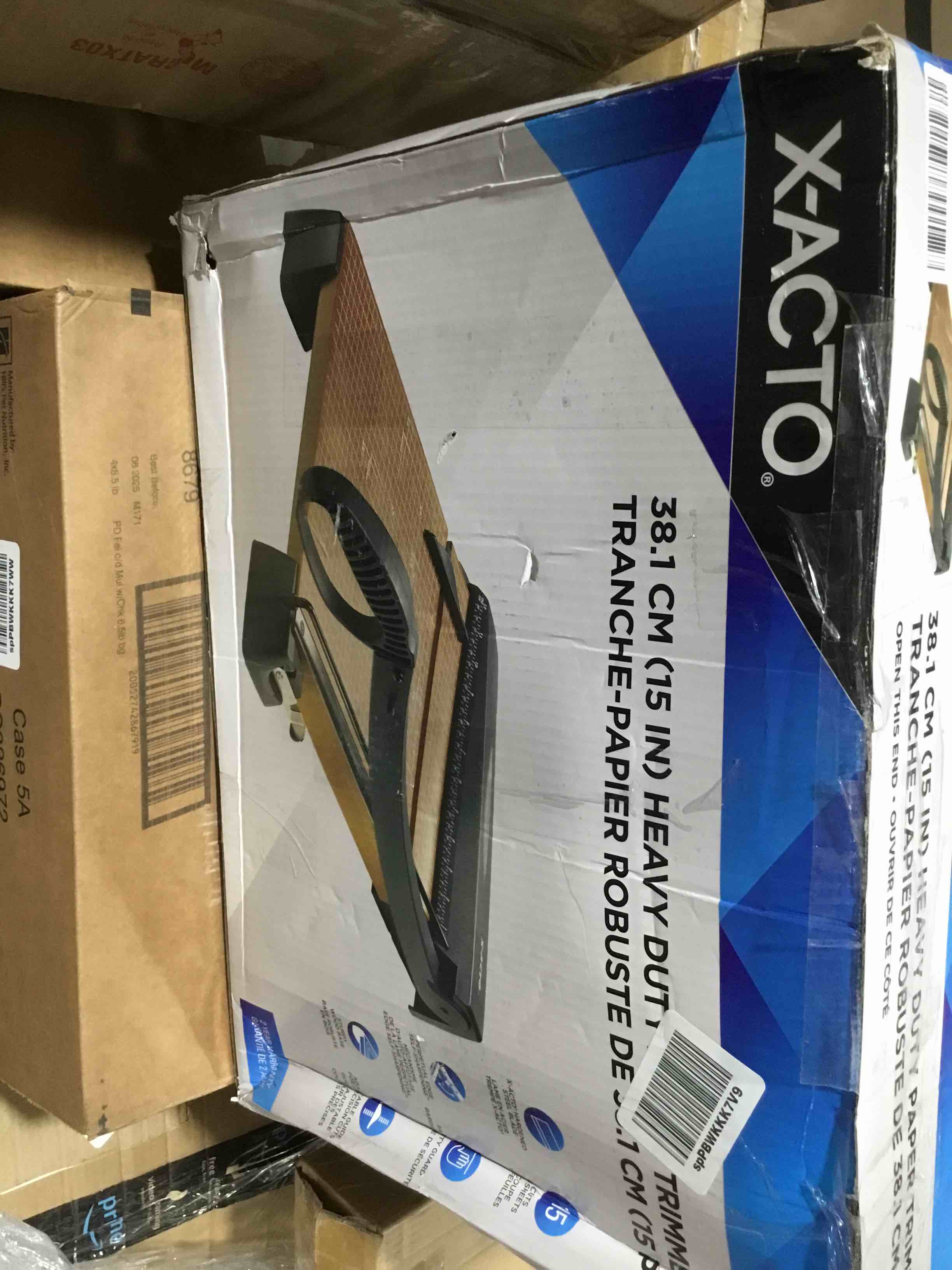 https://s3.amazonaws.com/lotting-images-prod/bidfta/RED3995155_1709063549711.jpeg