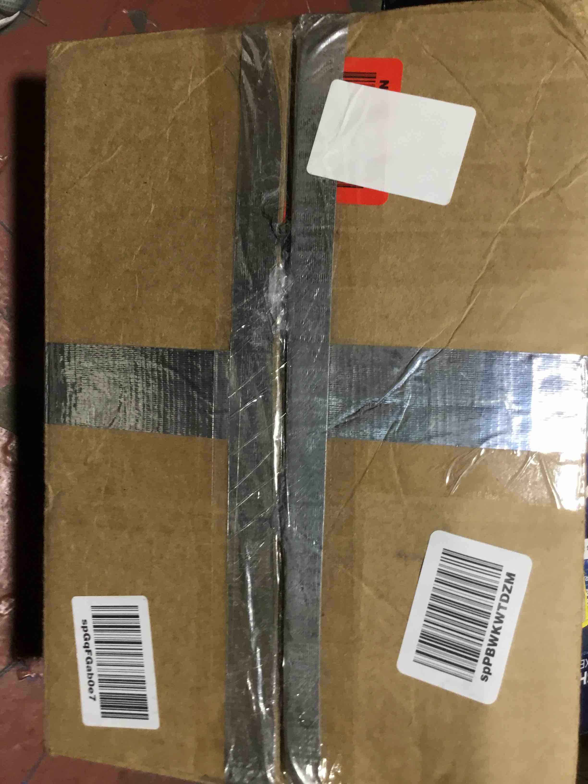 https://s3.amazonaws.com/lotting-images-prod/bidfta/RED3996241_1709914614743.jpeg