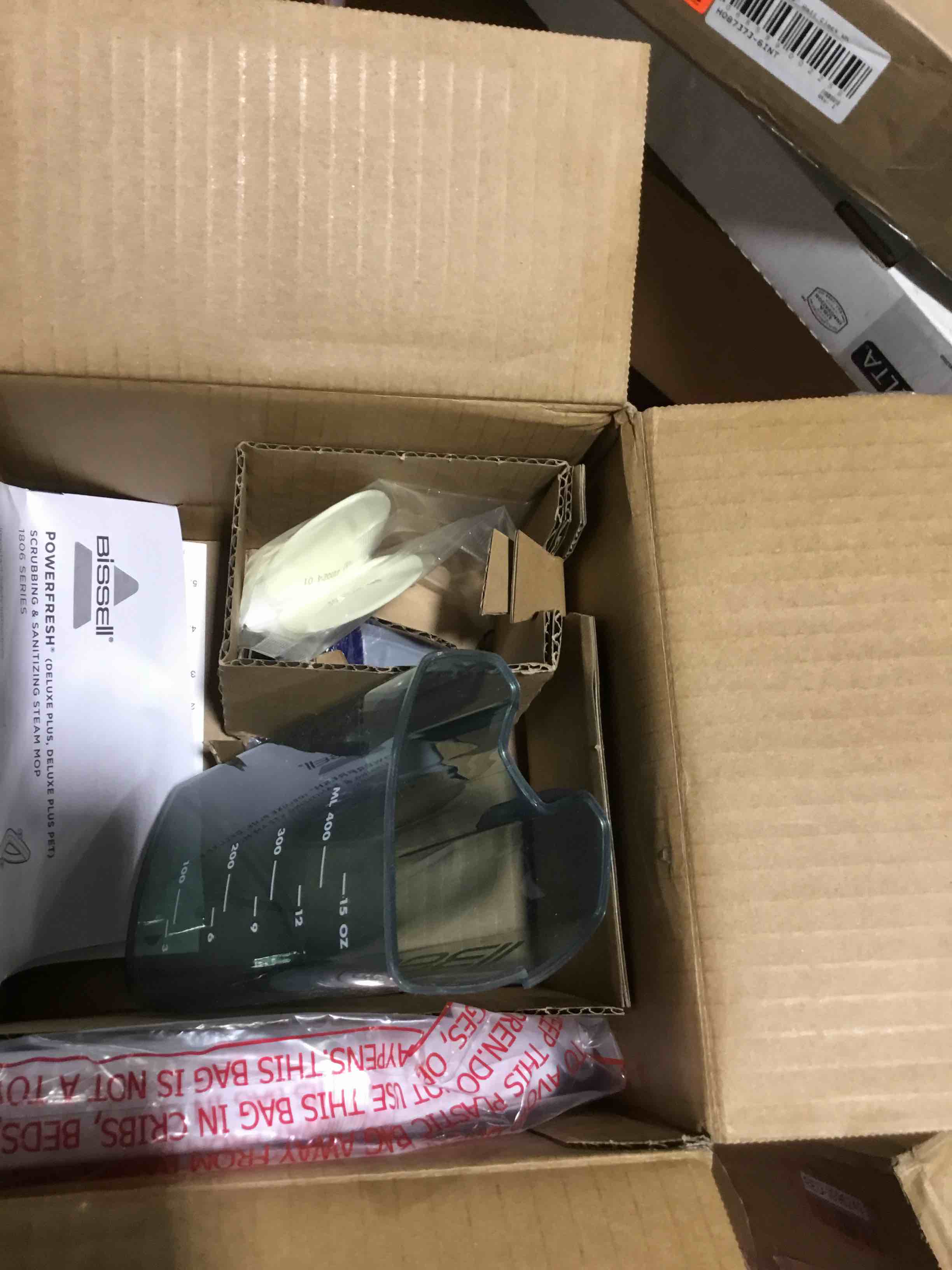 https://s3.amazonaws.com/lotting-images-prod/bidfta/RED3996248_1709914858752.jpeg